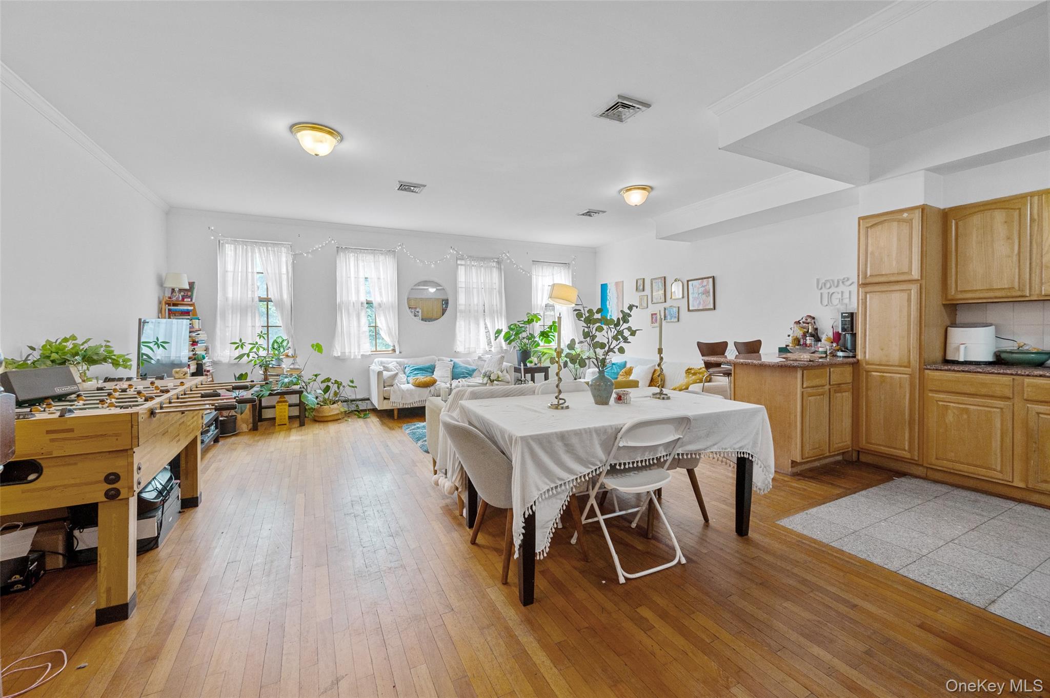 #2 photo, 15 Evans Street, ブルックリン区 Brooklyn , NY 11201