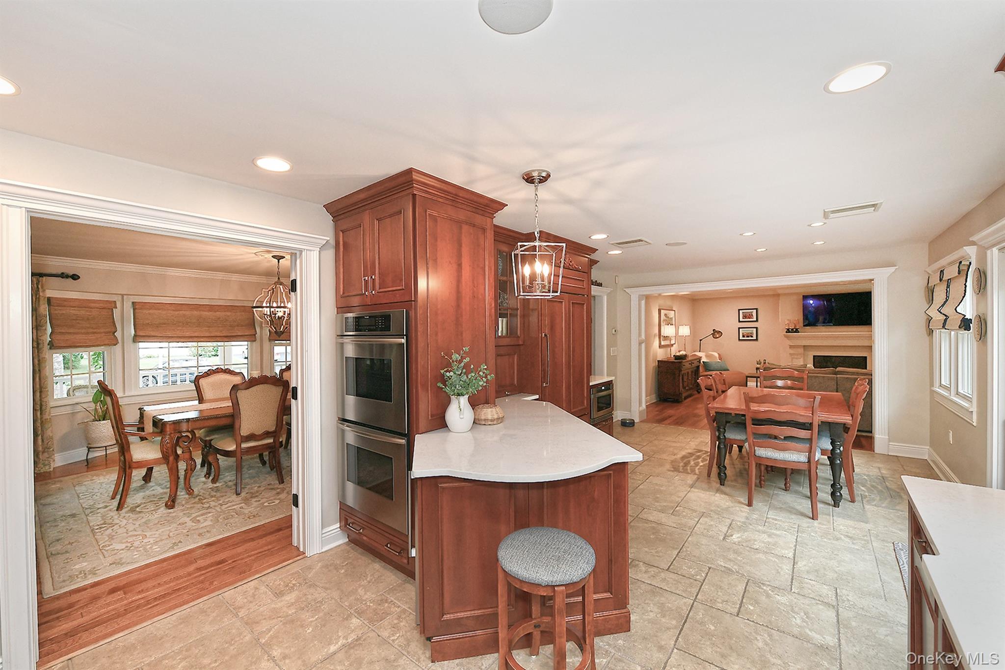 #10 photo, 12 Pine Hollow Lane, Greenlawn , NY 11740