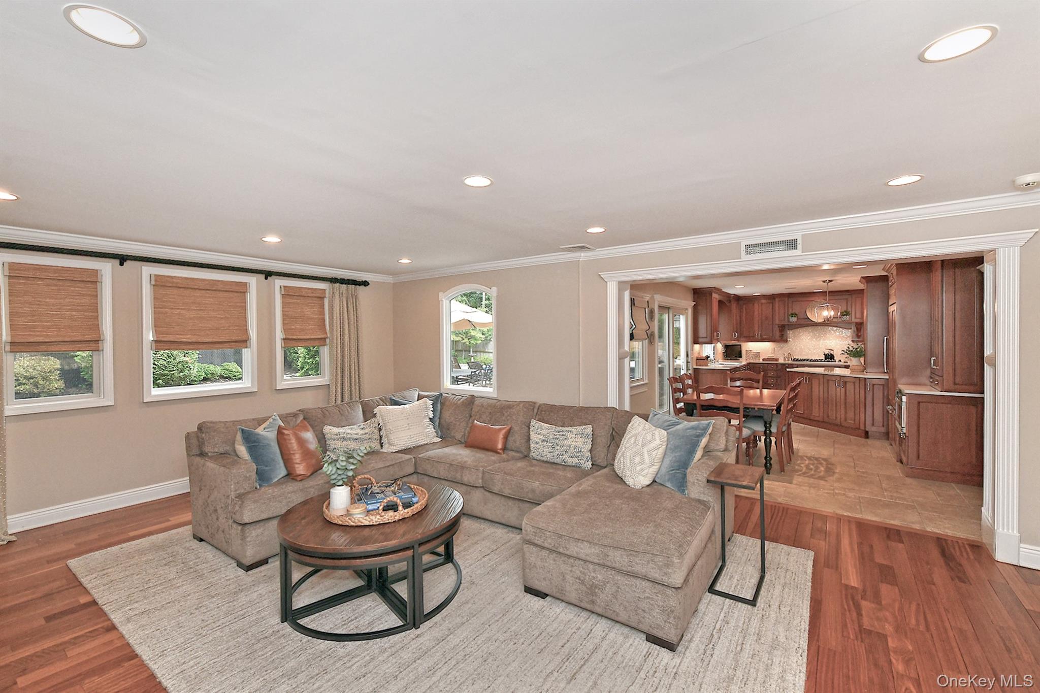 #12 photo, 12 Pine Hollow Lane, Greenlawn , NY 11740