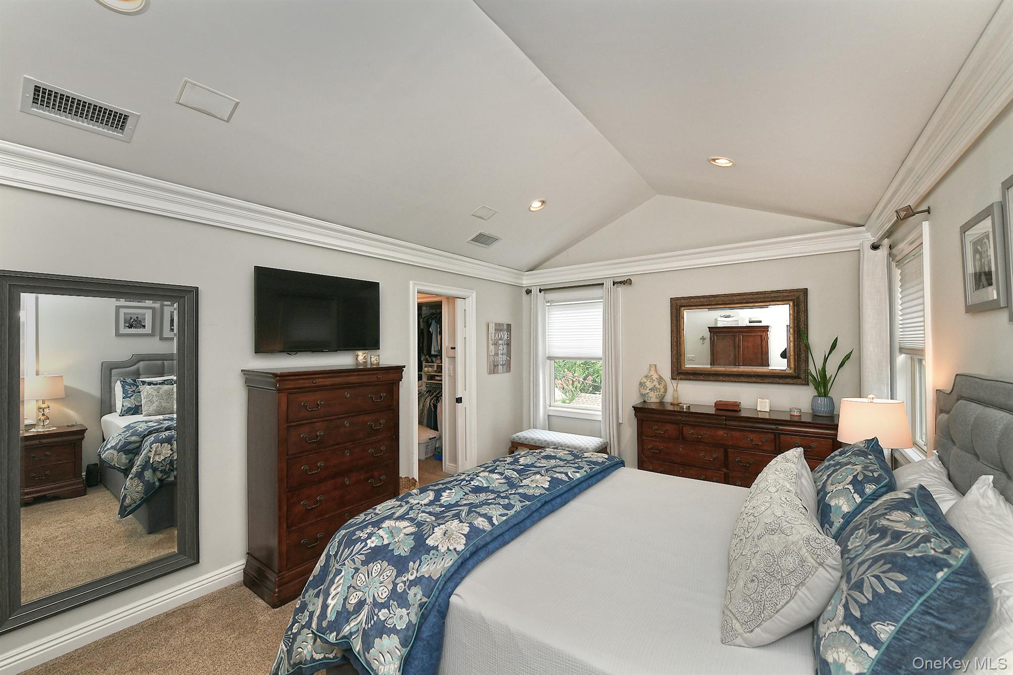 #14 photo, 12 Pine Hollow Lane, Greenlawn , NY 11740