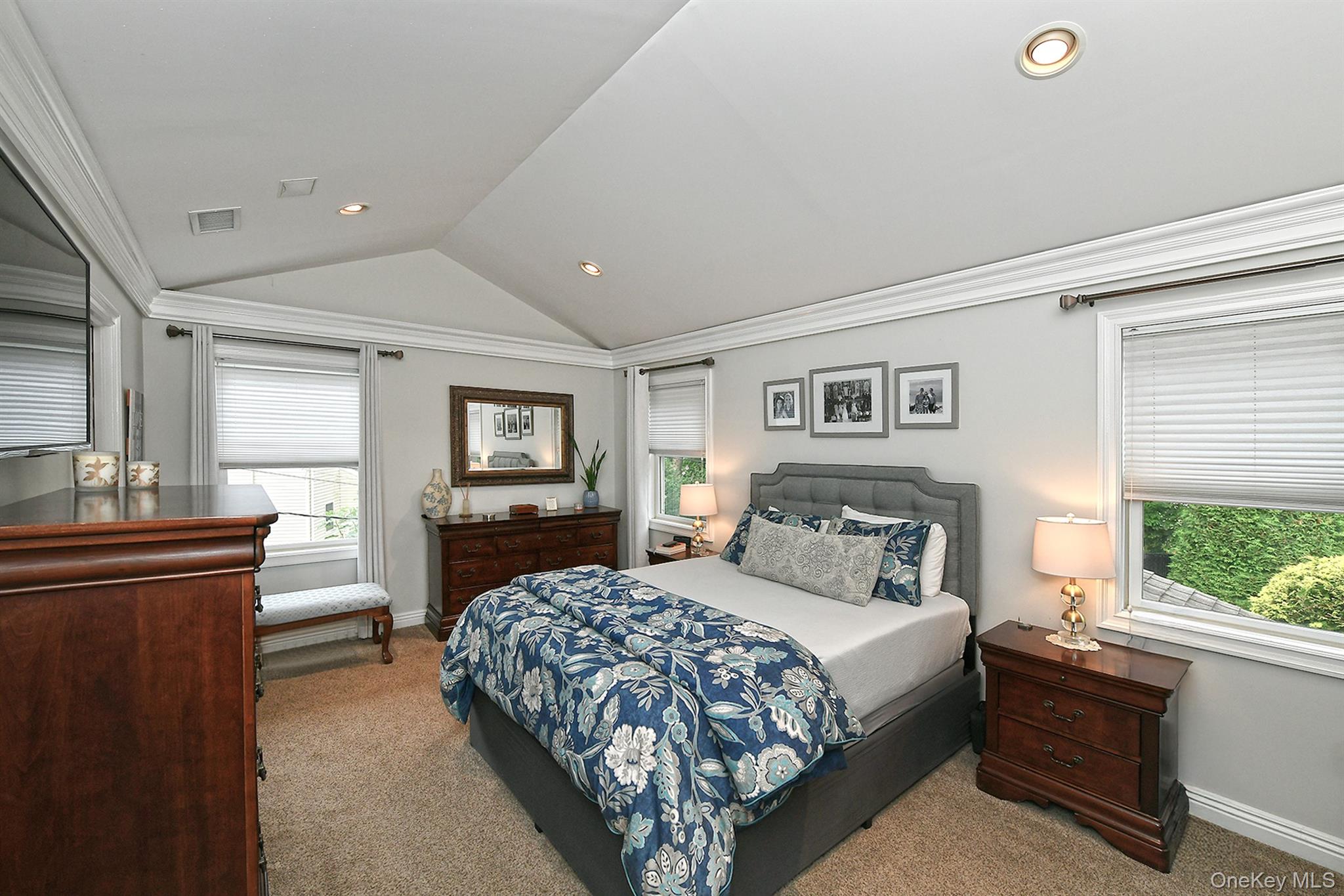 #15 photo, 12 Pine Hollow Lane, Greenlawn , NY 11740