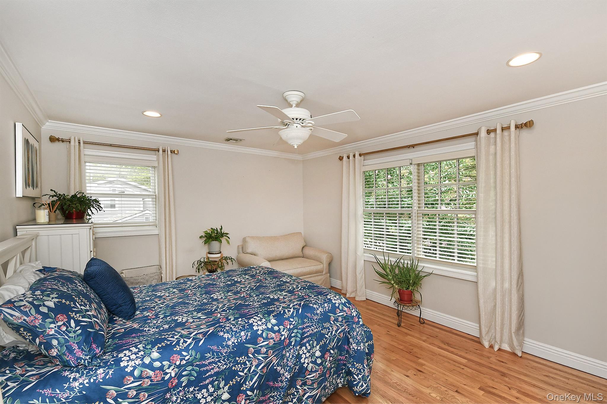 #17 photo, 12 Pine Hollow Lane, Greenlawn , NY 11740