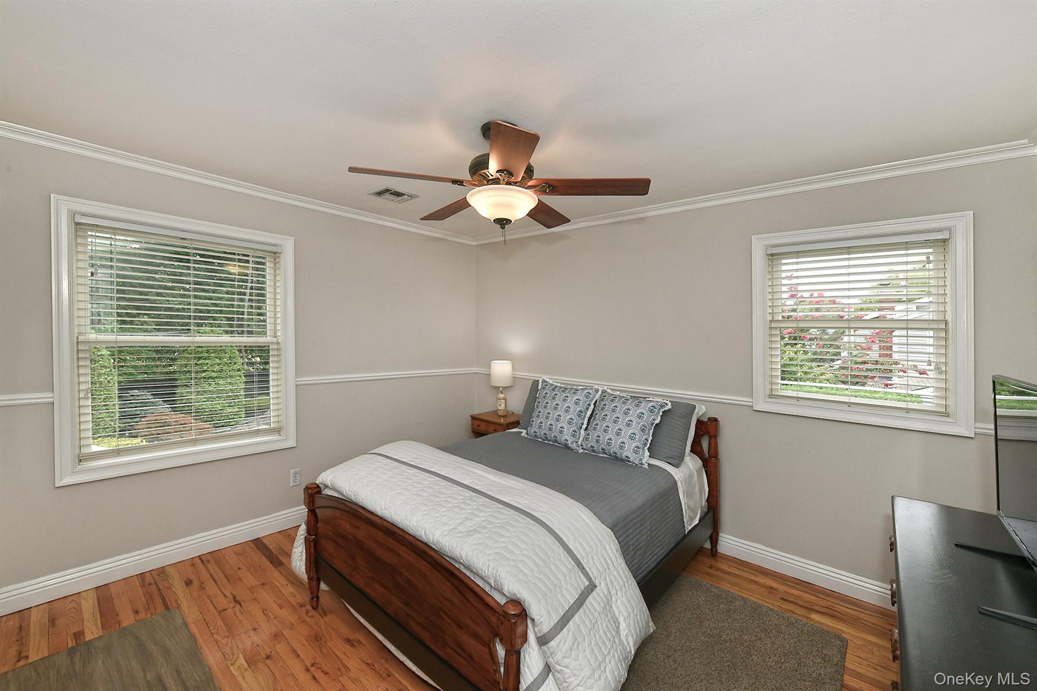 #18 photo, 12 Pine Hollow Lane, Greenlawn , NY 11740