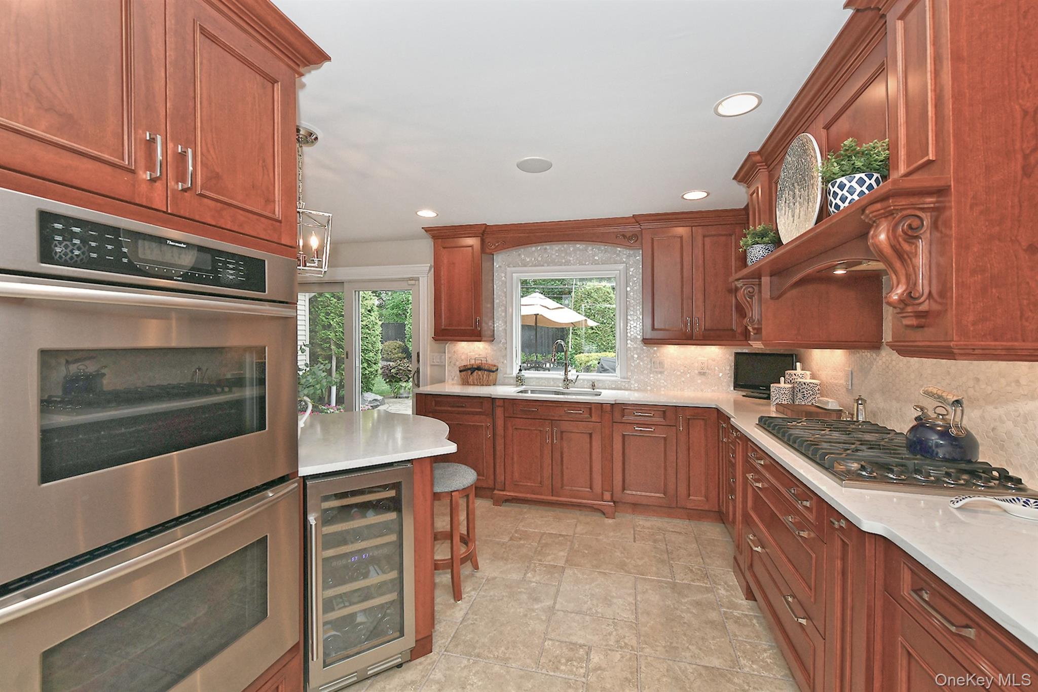 #9 photo, 12 Pine Hollow Lane, Greenlawn , NY 11740