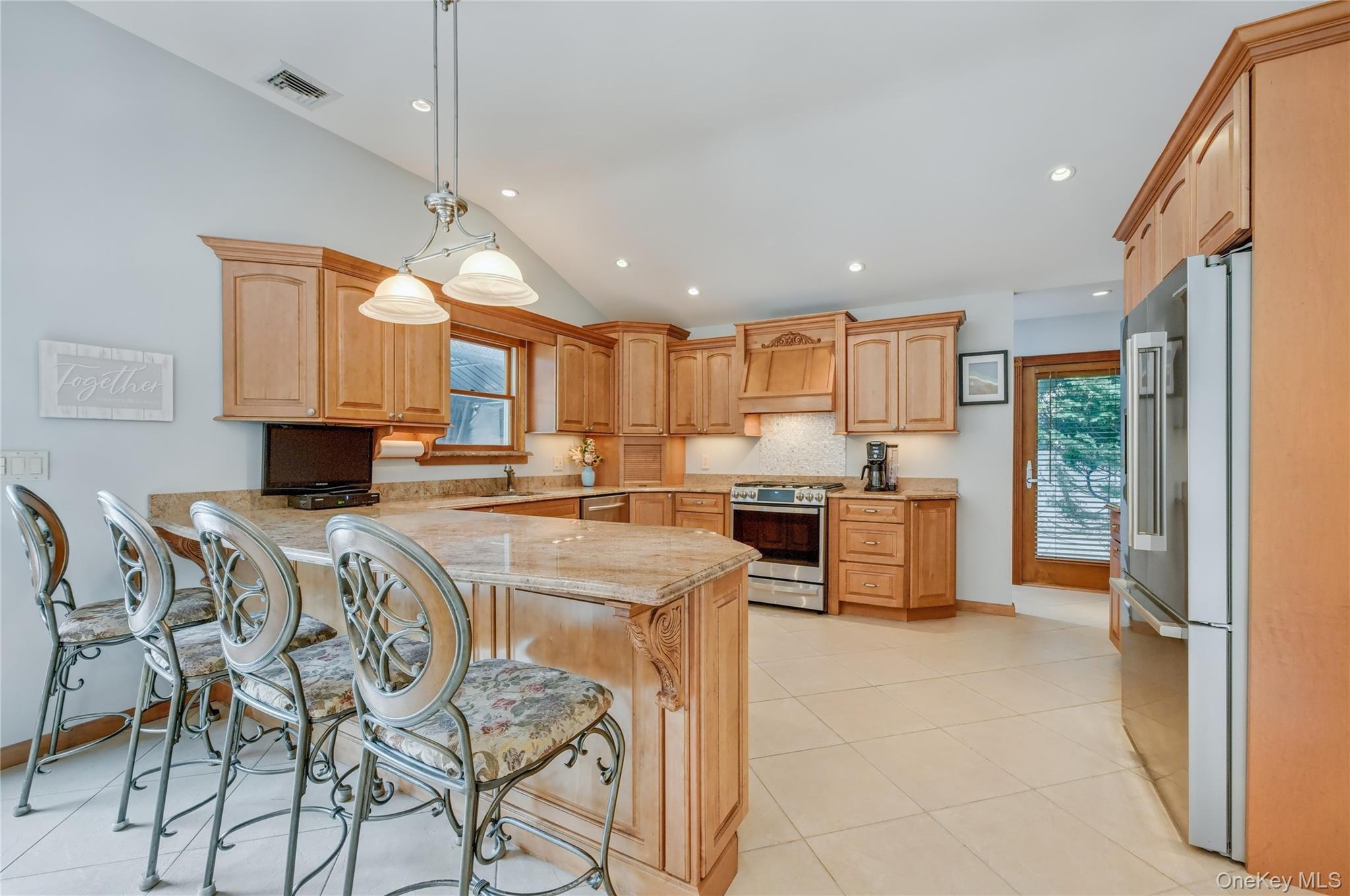 #11 photo, 3 Feather Lane, Commack , NY 11725
