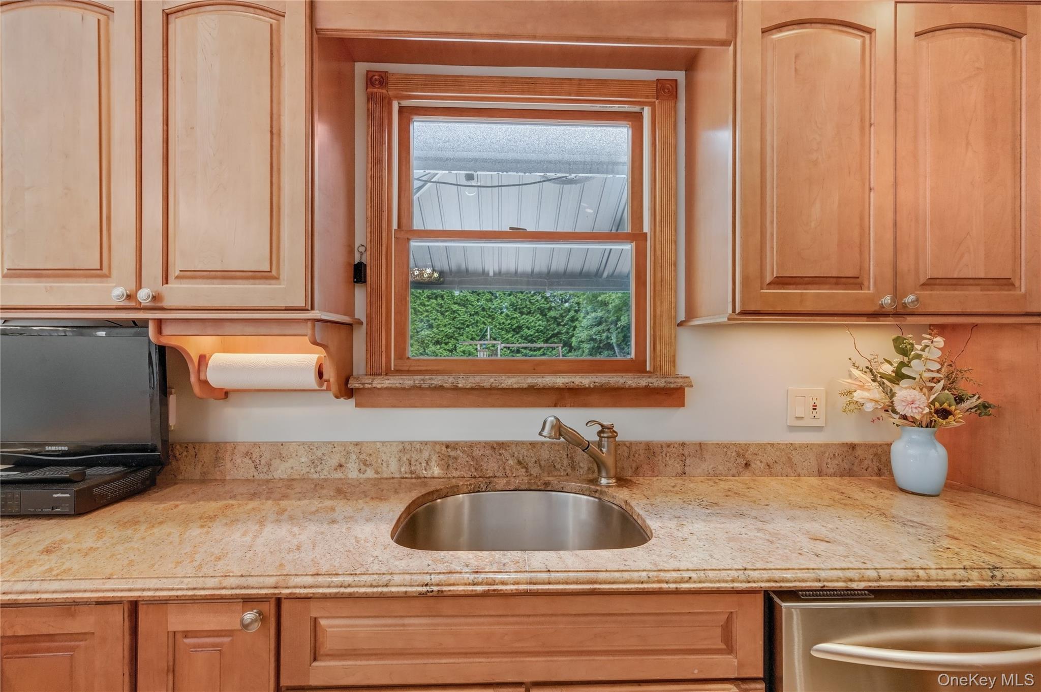 #17 photo, 3 Feather Lane, Commack , NY 11725