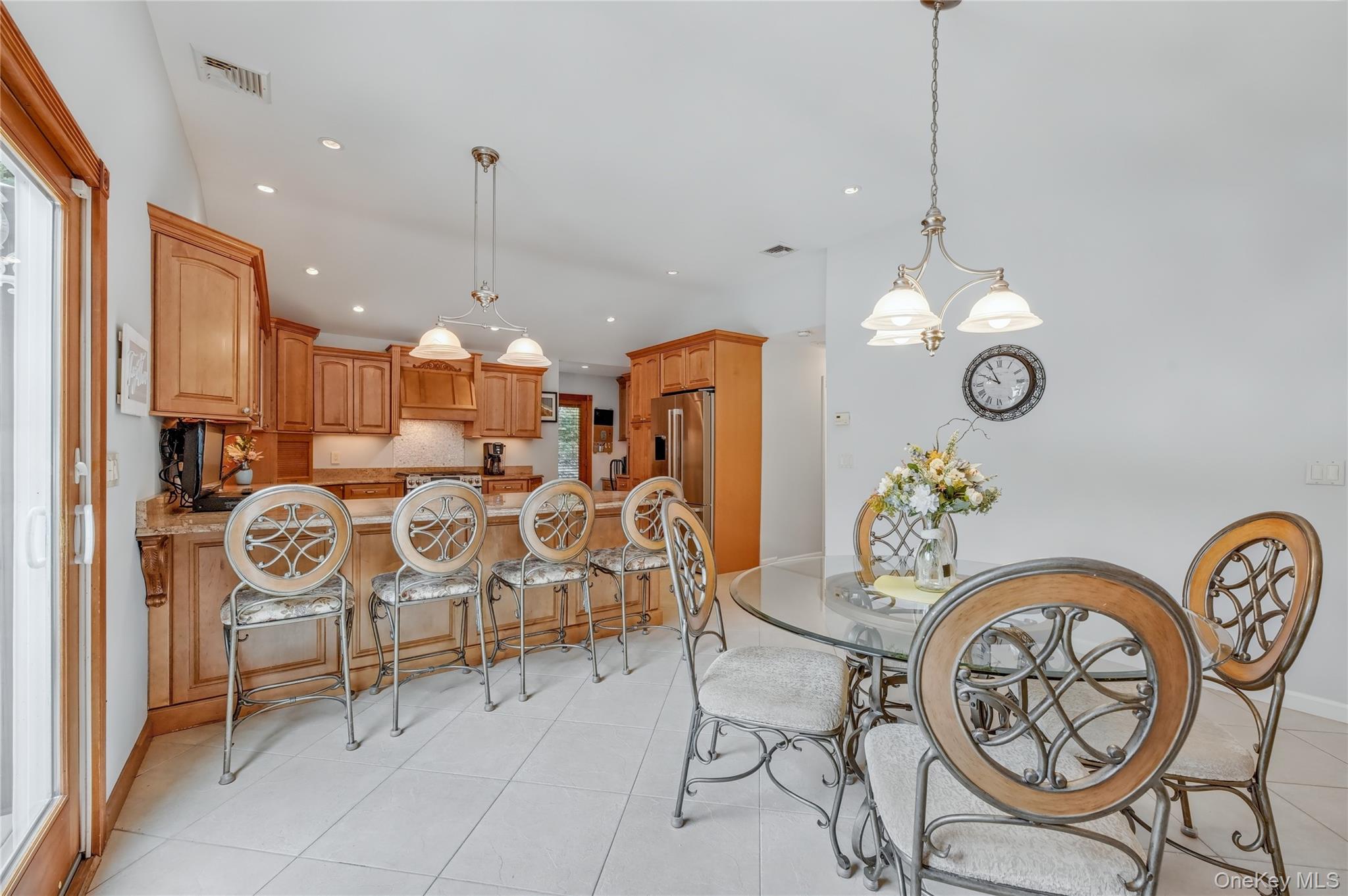 #20 photo, 3 Feather Lane, Commack , NY 11725