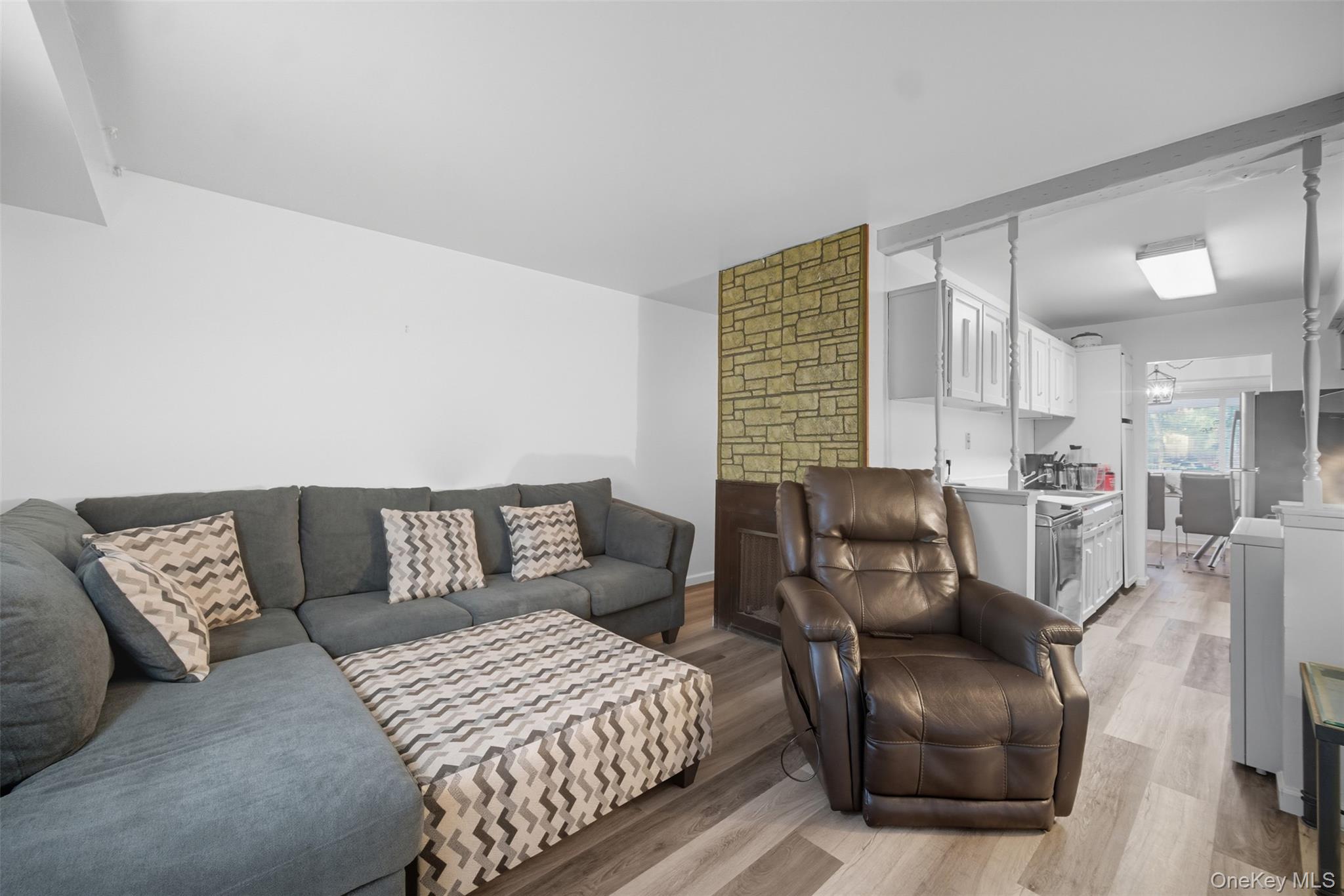 #10 photo, 24 Wooded Way, サフォーク郡 Calverton , NY 11933