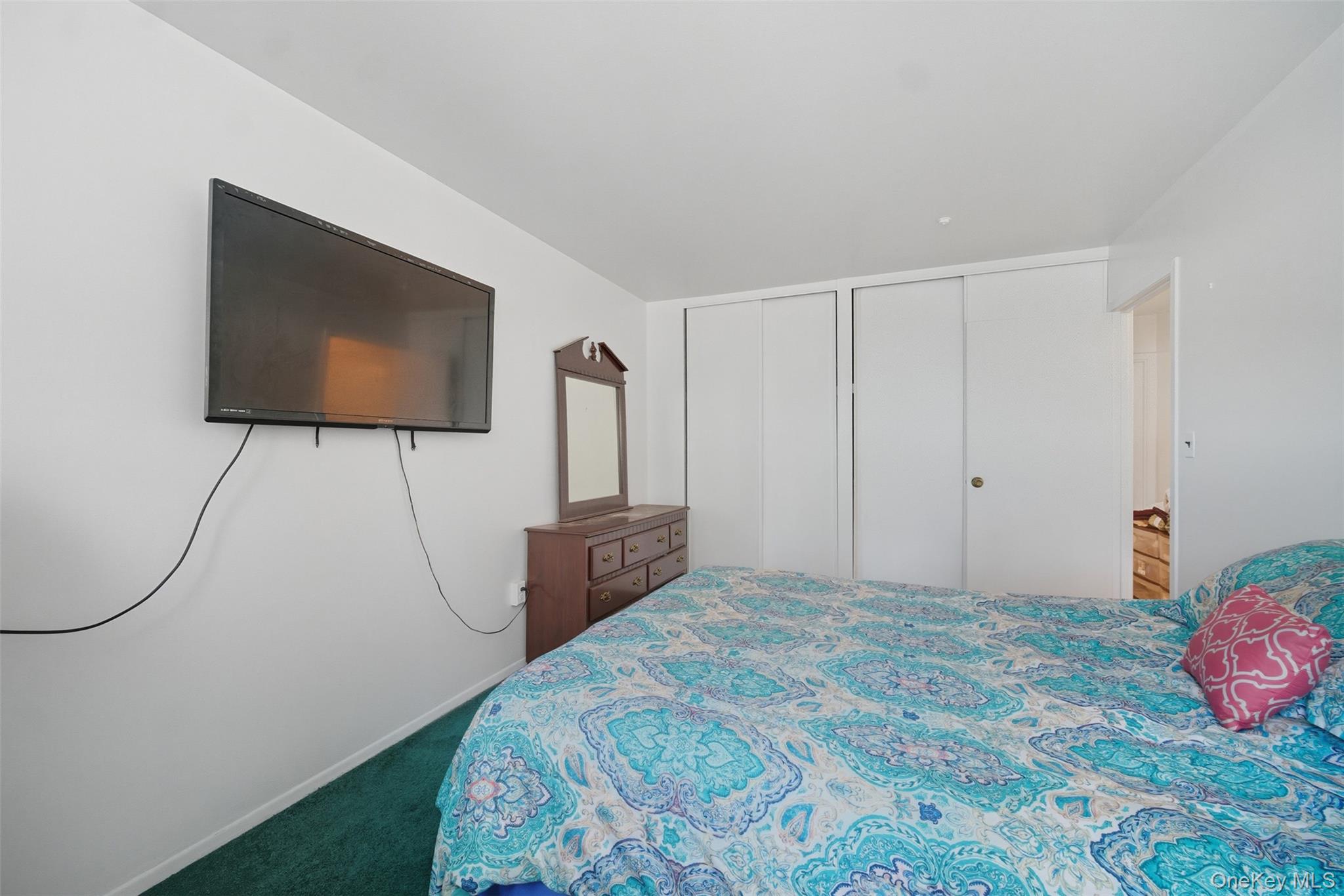 #15 photo, 24 Wooded Way, サフォーク郡 Calverton , NY 11933