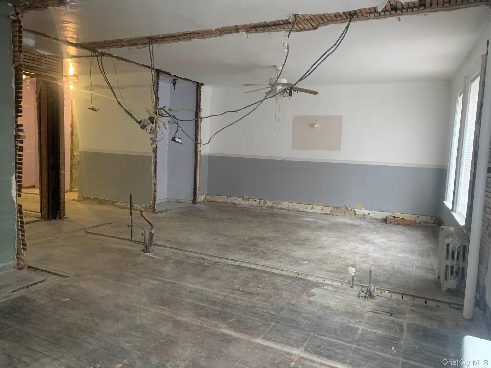 #6 photo, 8020 Broadway, Elmhurst , NY 11373