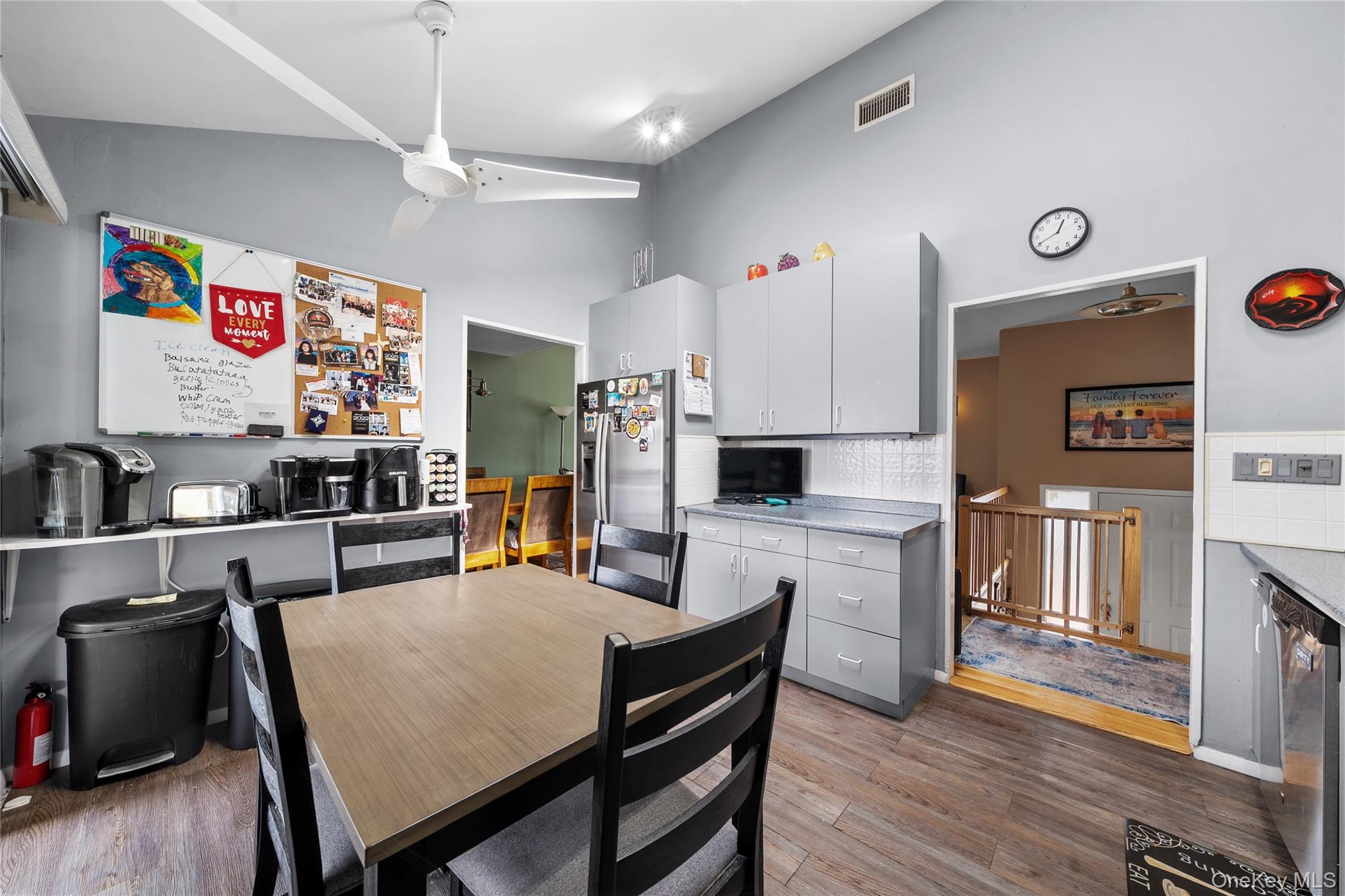 #14 photo, 34 W 21st Street, Deer Park , NY 11729