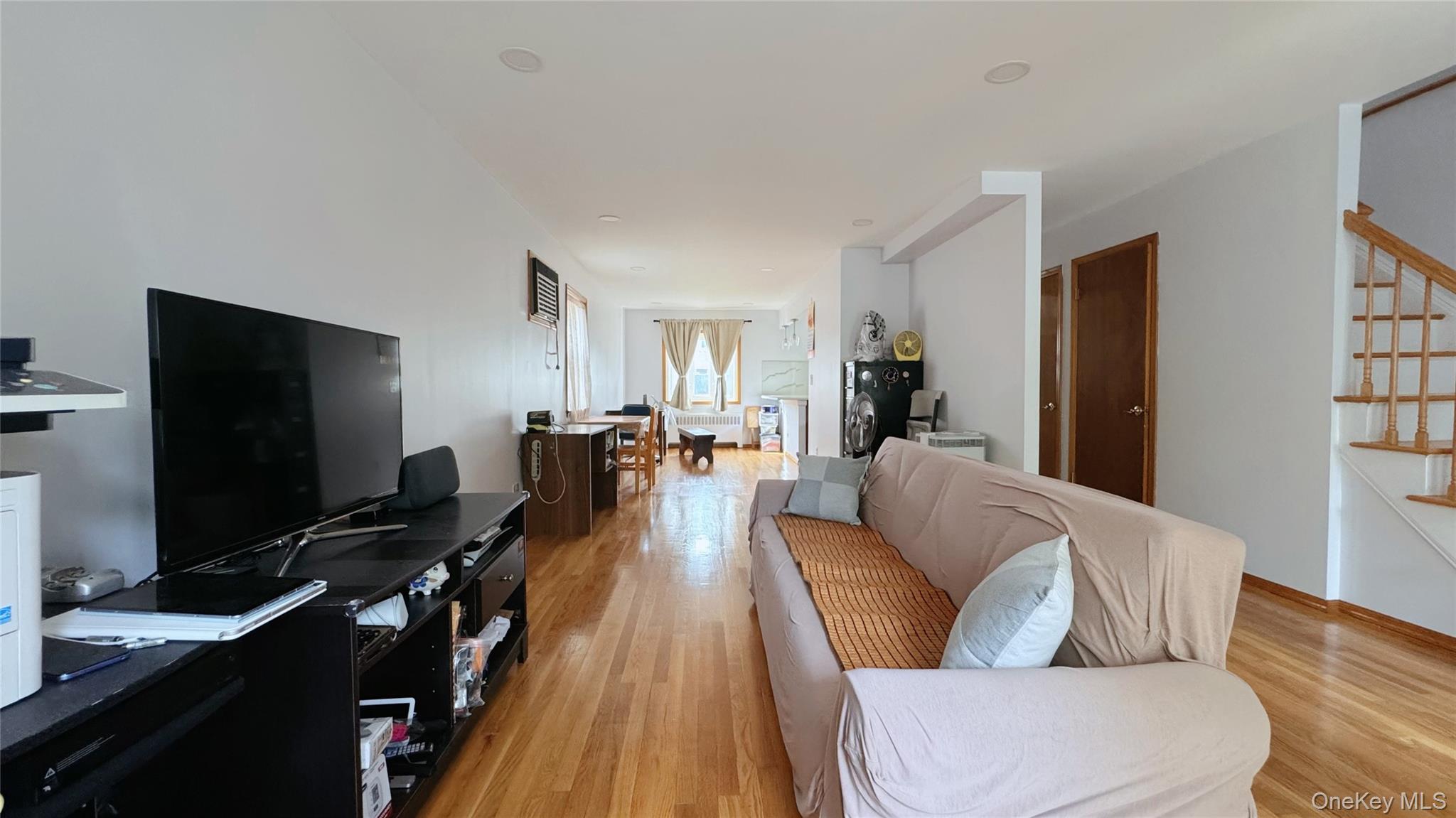 #4 photo, 168-12 19th ave Avenue, Whitestone , NY 11357