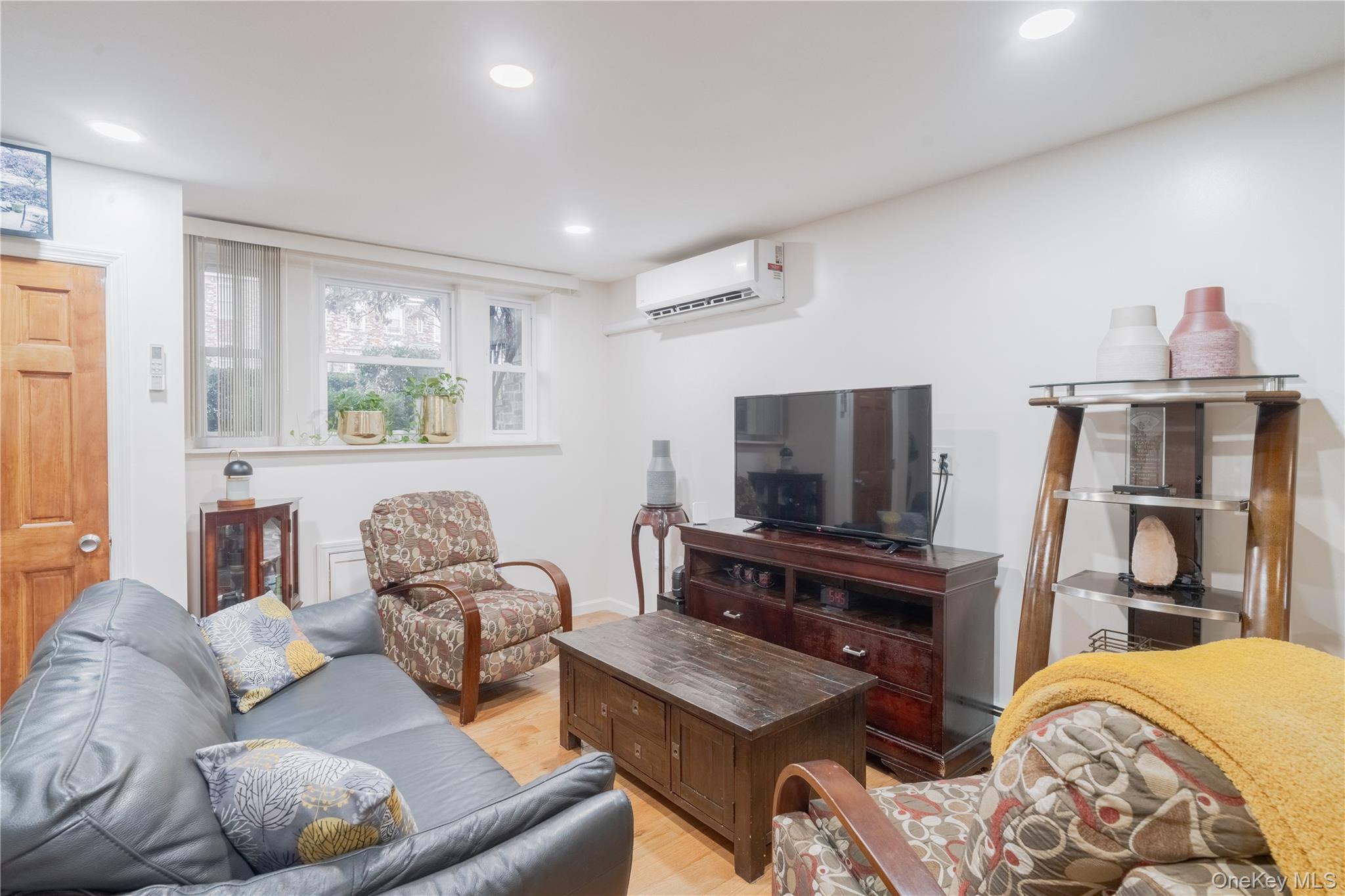 #3 photo, 1390 Troy Avenue, Brooklyn , NY 11203