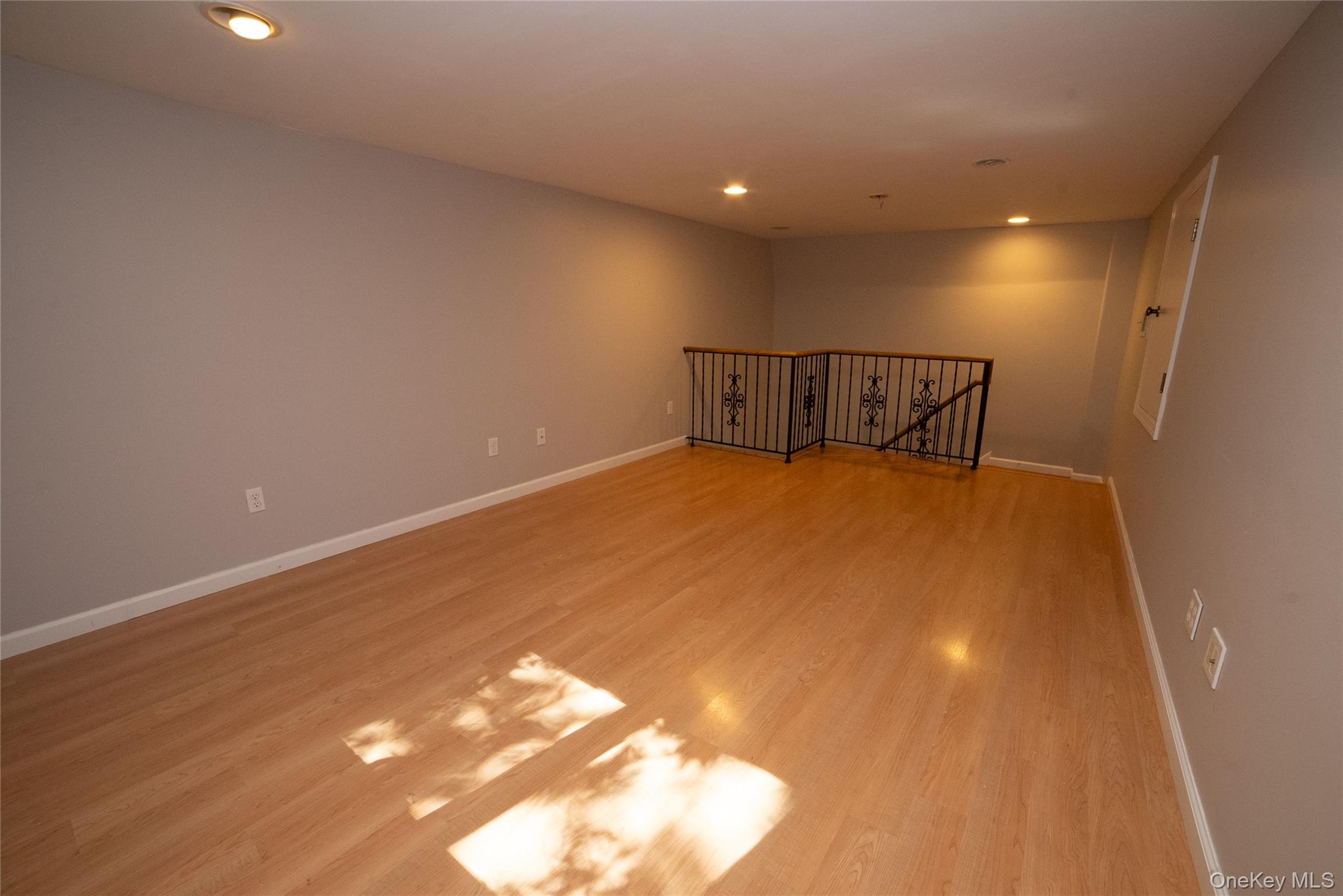 #19 photo, 704 Short Beach Road, Nissequogue , NY 11780