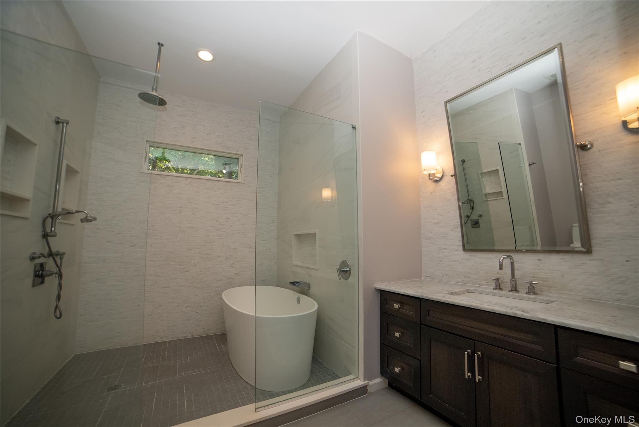 #8 photo, 704 Short Beach Road, Nissequogue , NY 11780