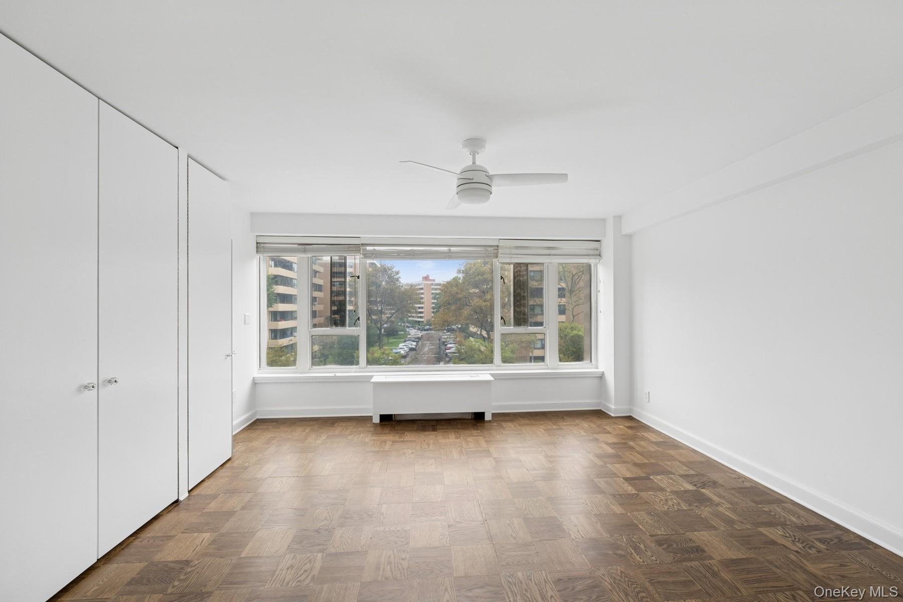 #14 photo, 166-25 Powells Cove Boulevard, Beechhurst , NY 11357