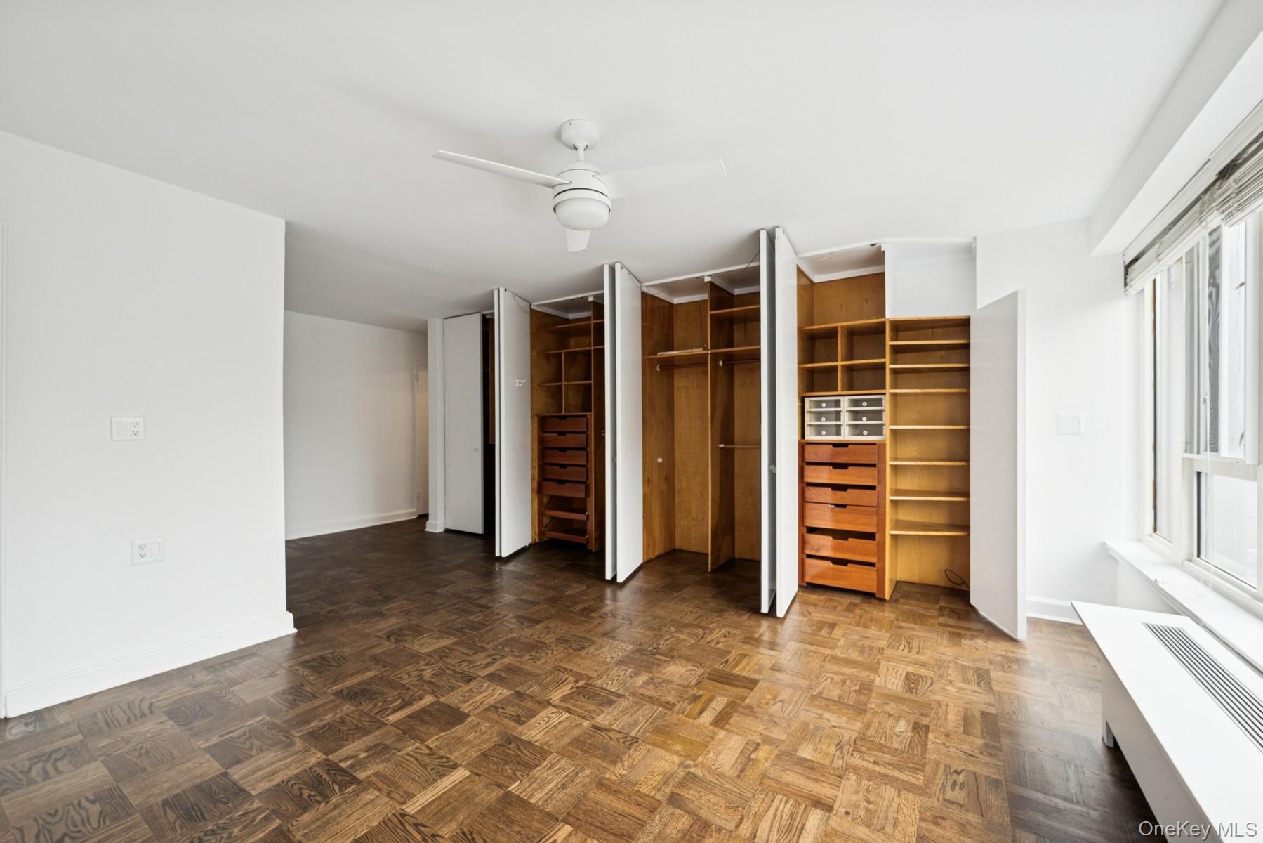 #15 photo, 166-25 Powells Cove Boulevard, Beechhurst , NY 11357