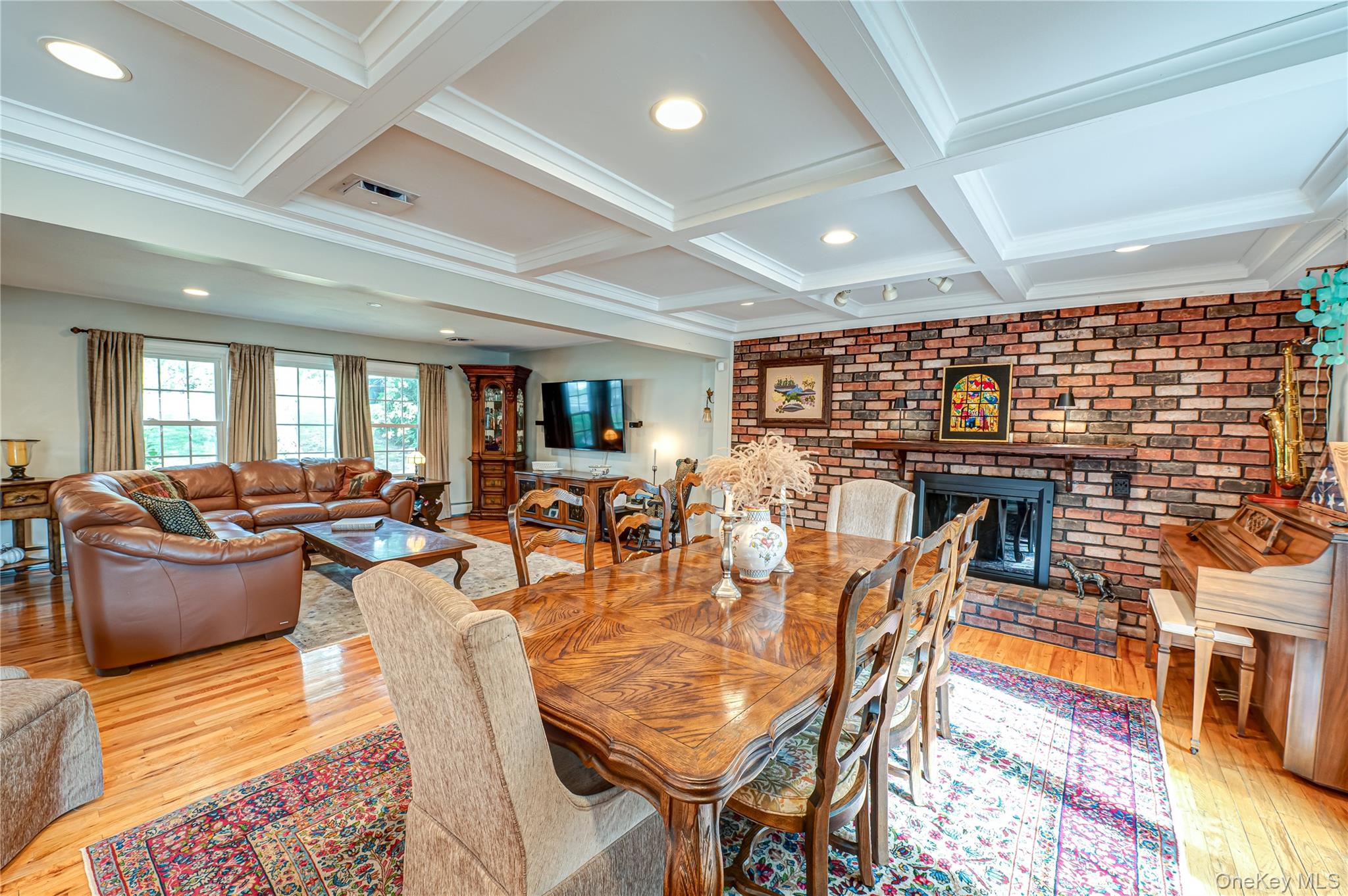 #6 photo, 62 Wichard Boulevard, Commack , NY 11725