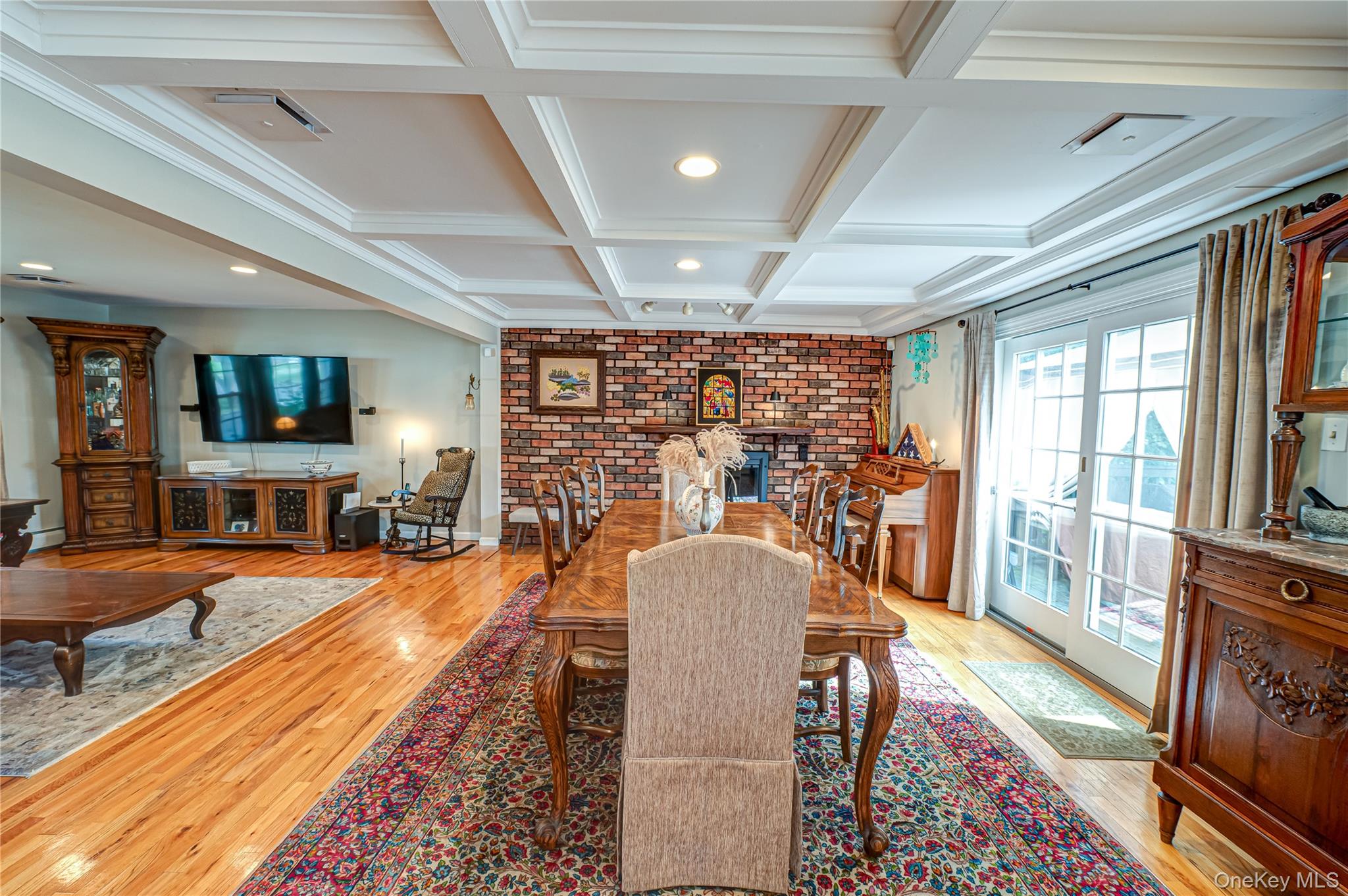 #7 photo, 62 Wichard Boulevard, Commack , NY 11725