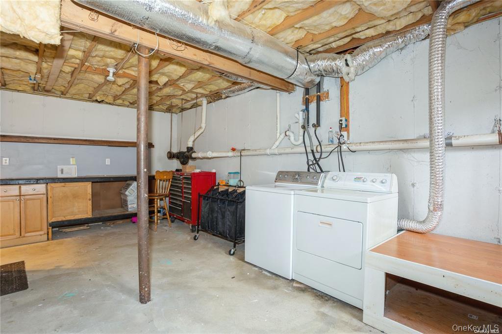 #16 photo, 11 The Green, Shirley , NY 11967