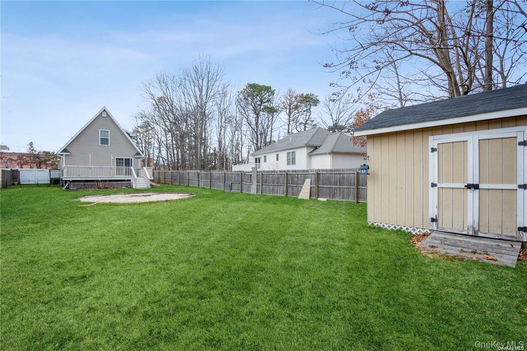 #19 photo, 11 The Green, Shirley , NY 11967