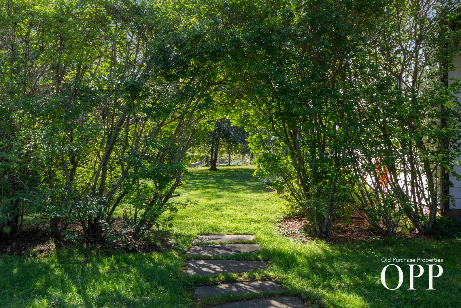 #6 photo, 334 BEAVER DAM ROAD, BROOKHAVEN HAMLET , NY 11719