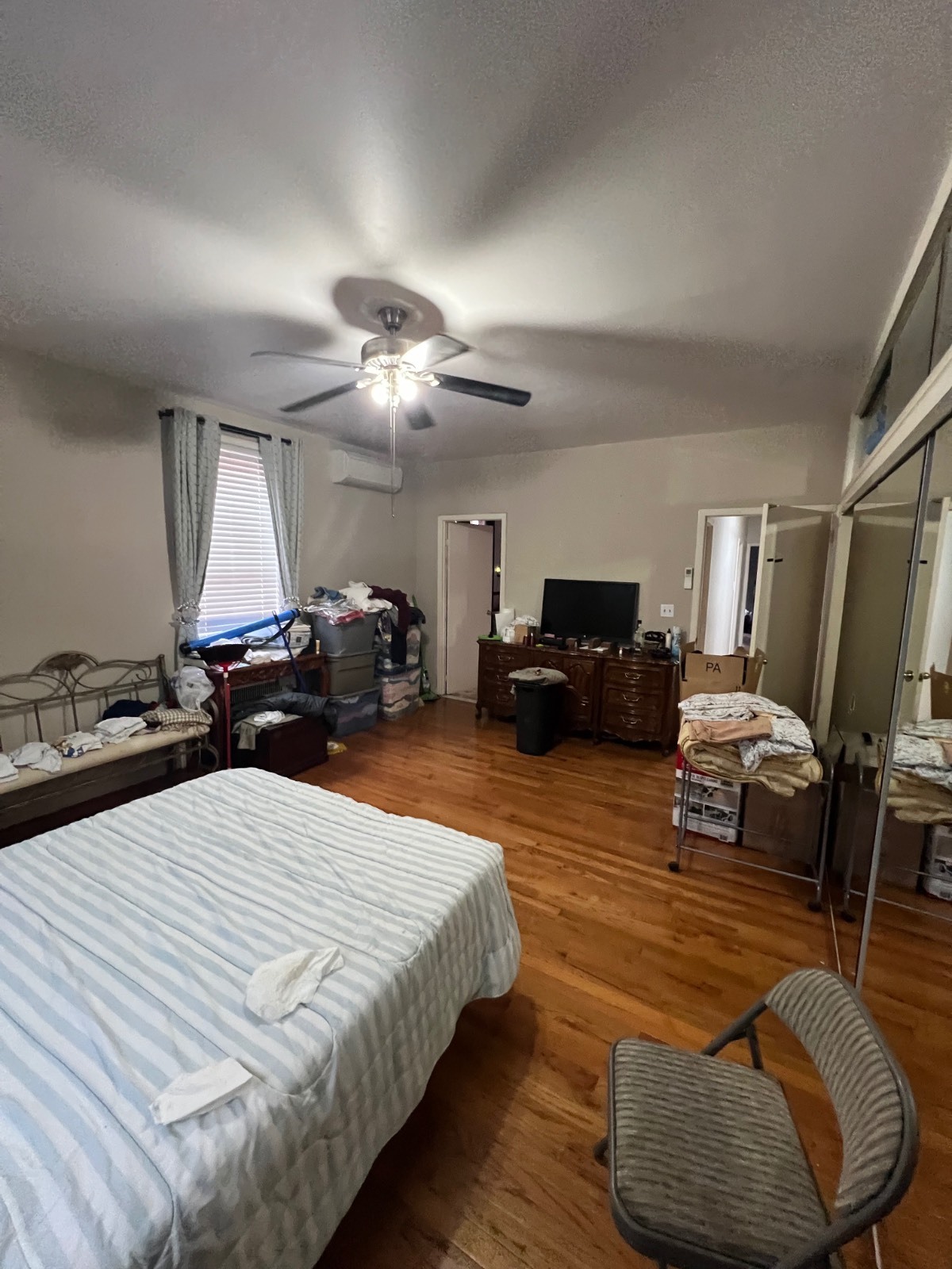 #21 photo, 863 East 49th Street, East Flatbush , NY 11203