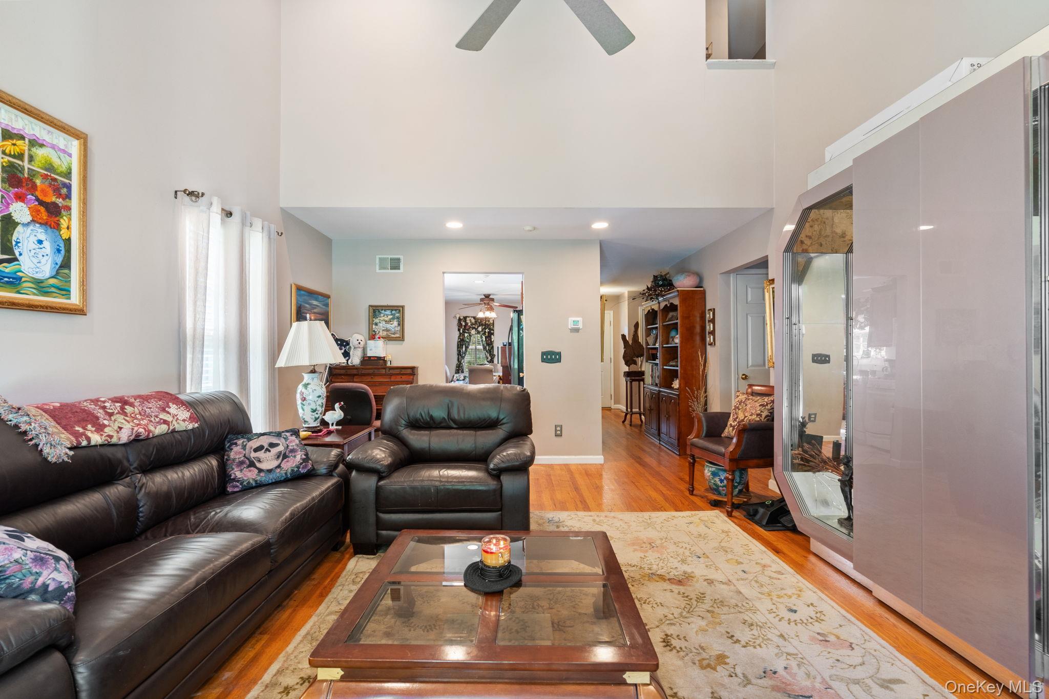 #13 photo, 10 Gettysburg Drive, サフォーク郡 Port Jefferson Station , NY 11776