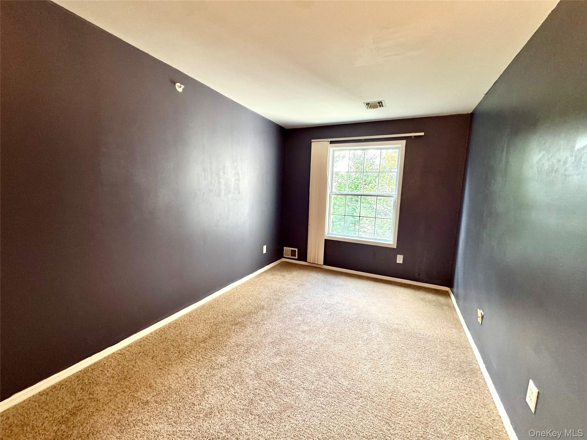 #20 photo, 87 Kettles Lane, Medford , NY 11763