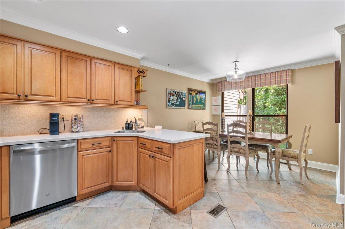 #13 photo, 32 The Glen, ナッソー郡 Glen Head , NY 11545