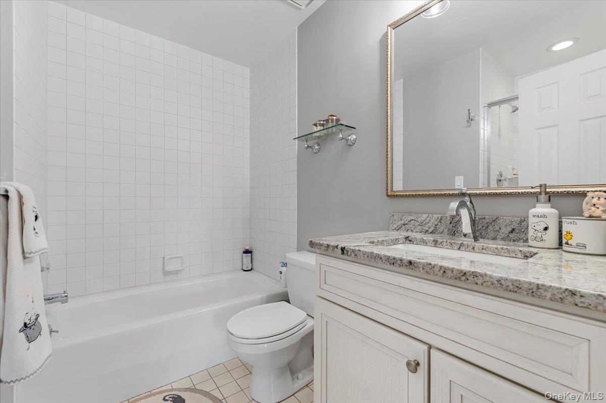 #19 photo, 32 The Glen, ナッソー郡 Glen Head , NY 11545