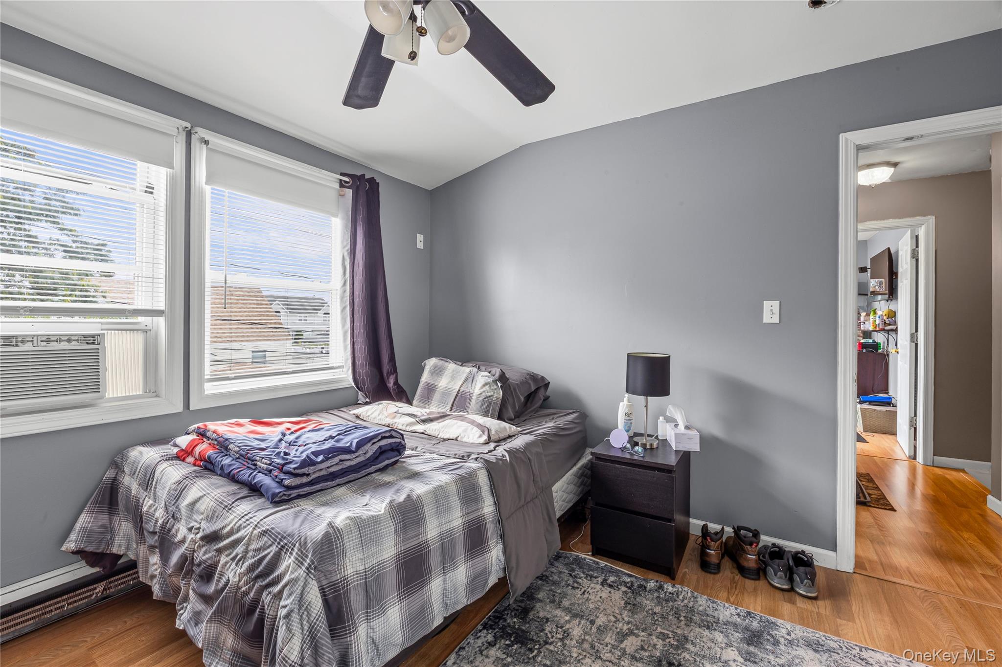 #14 photo, 45 Forge Lane, ナッソー郡 Levittown , NY 11756