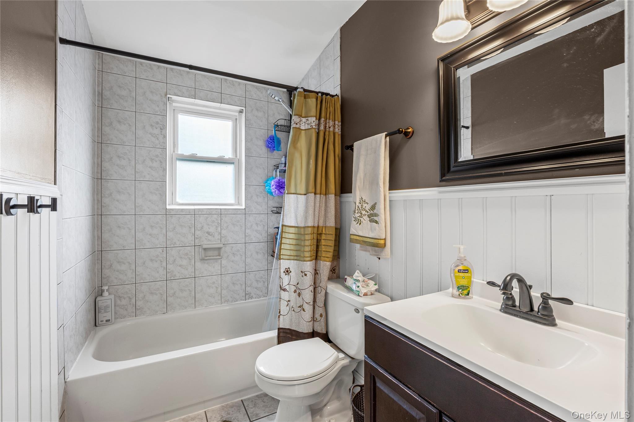 #18 photo, 45 Forge Lane, ナッソー郡 Levittown , NY 11756