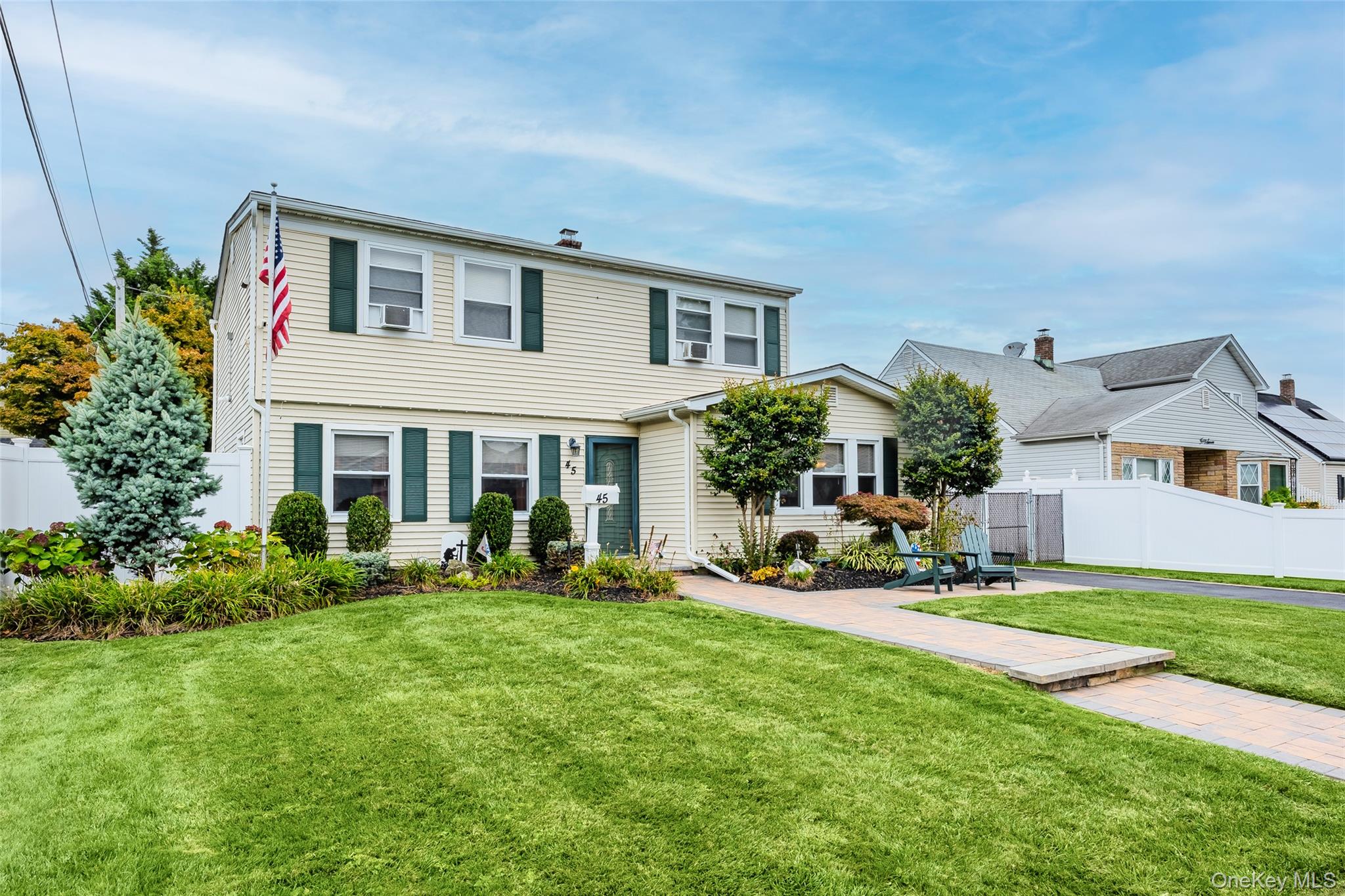 #3 photo, 45 Forge Lane, ナッソー郡 Levittown , NY 11756