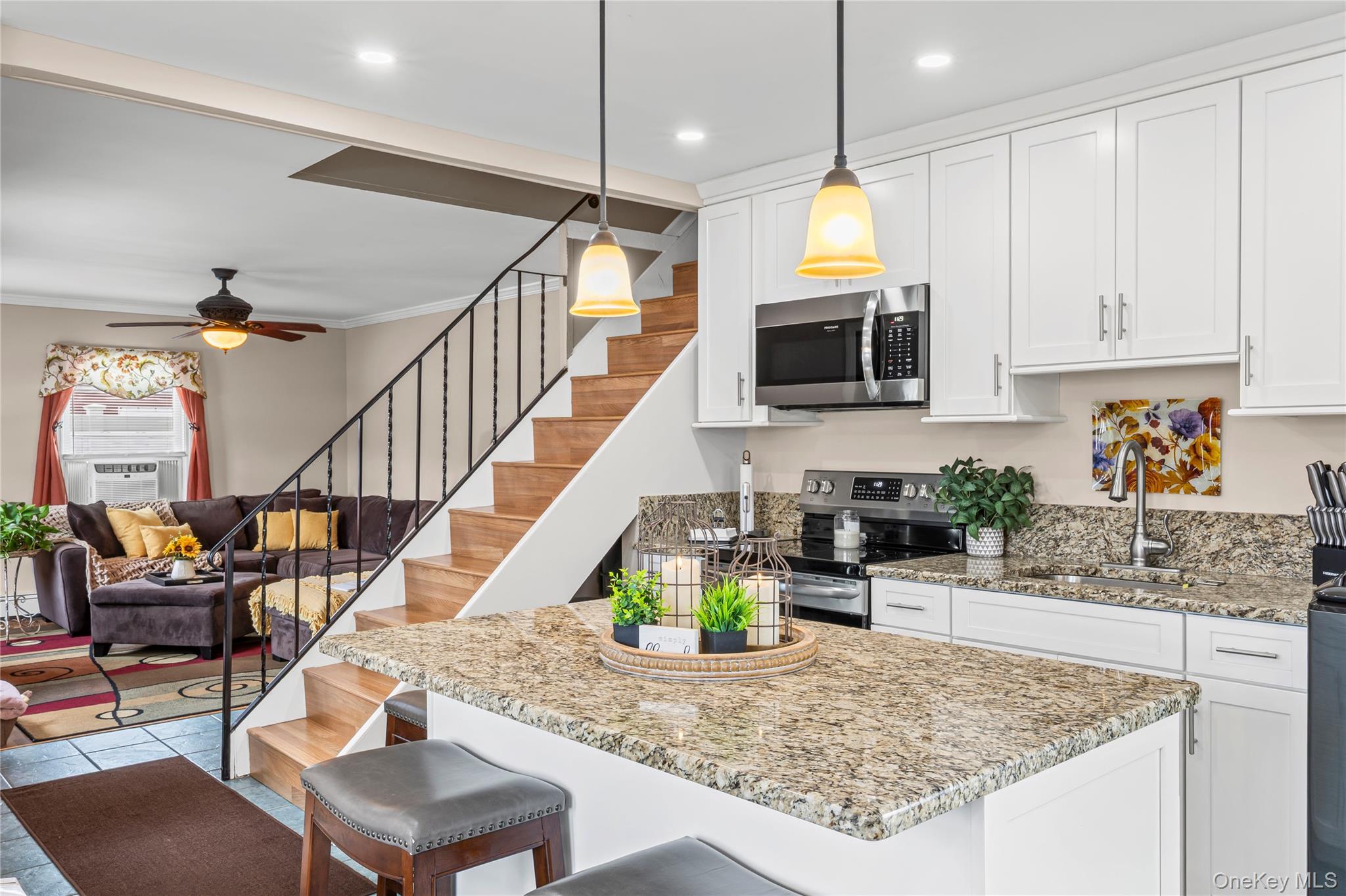 #7 photo, 45 Forge Lane, ナッソー郡 Levittown , NY 11756