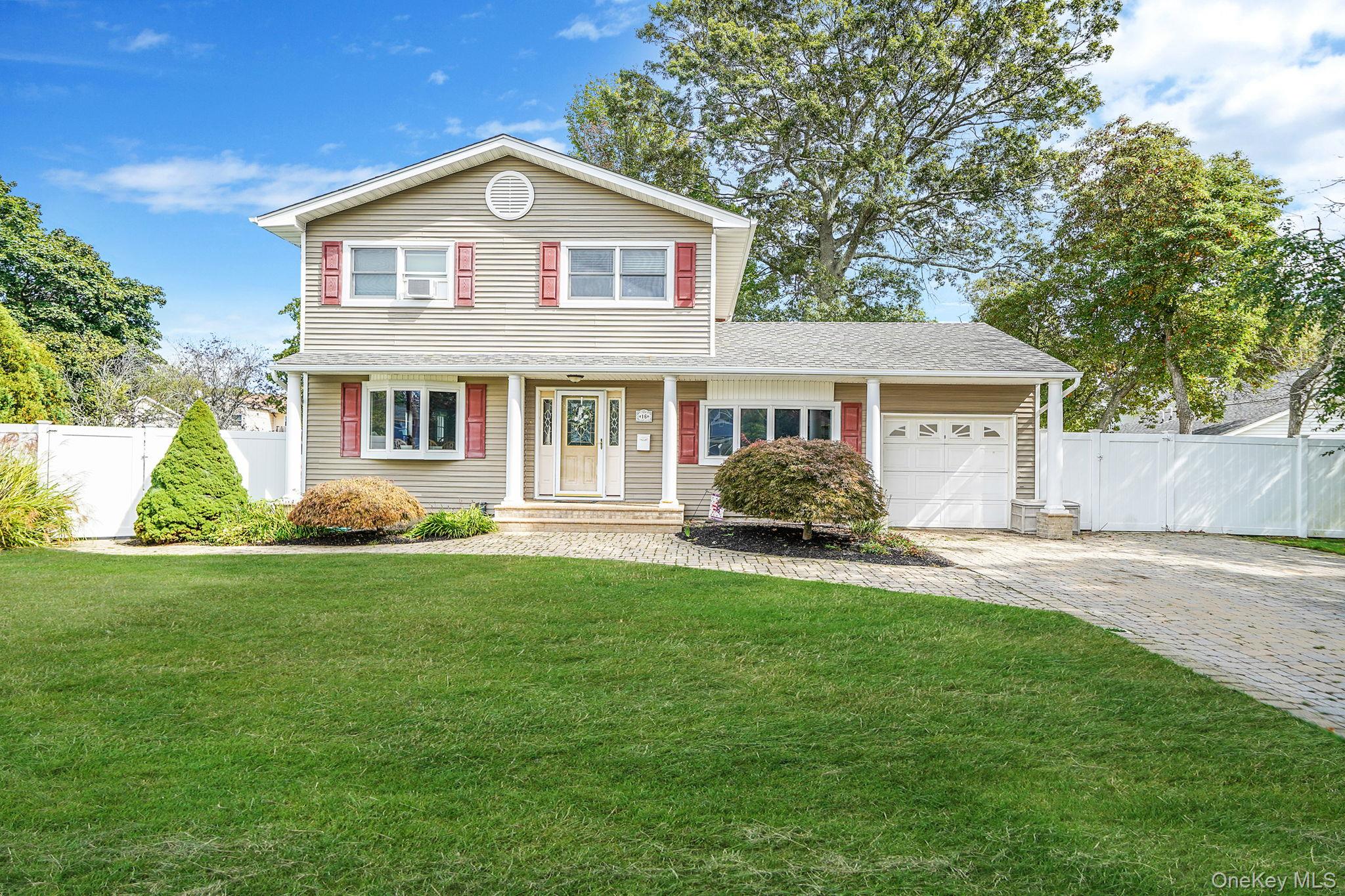 #1 photo, 16 Leo Court, Bay Shore , NY 11706