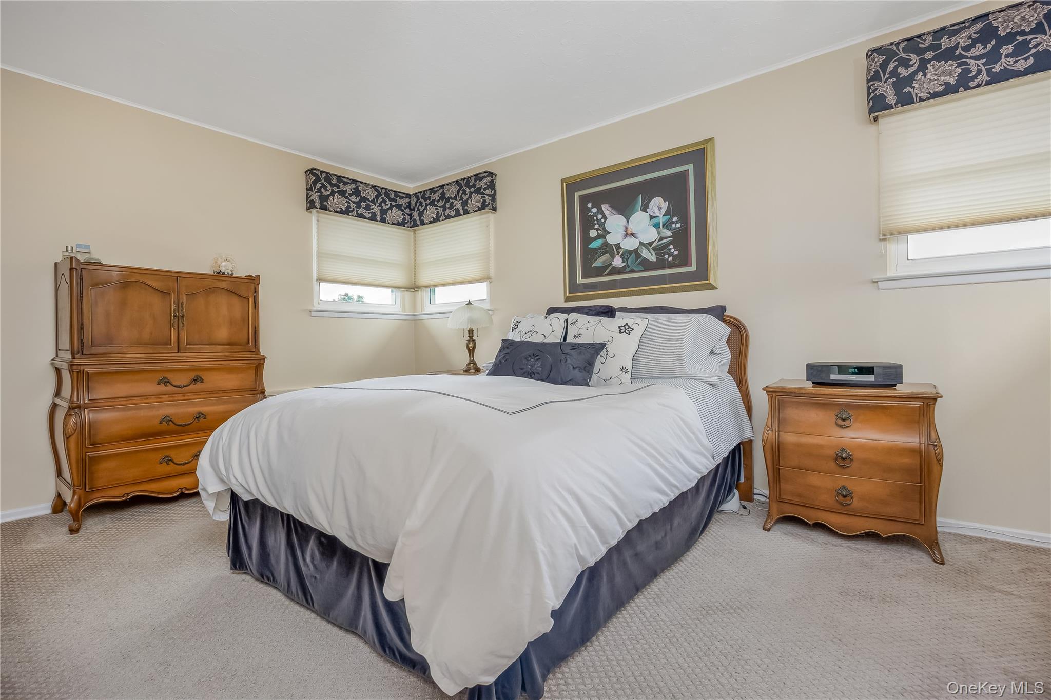 #12 photo, 70 Norman Lane, ナッソー郡 Levittown , NY 11756