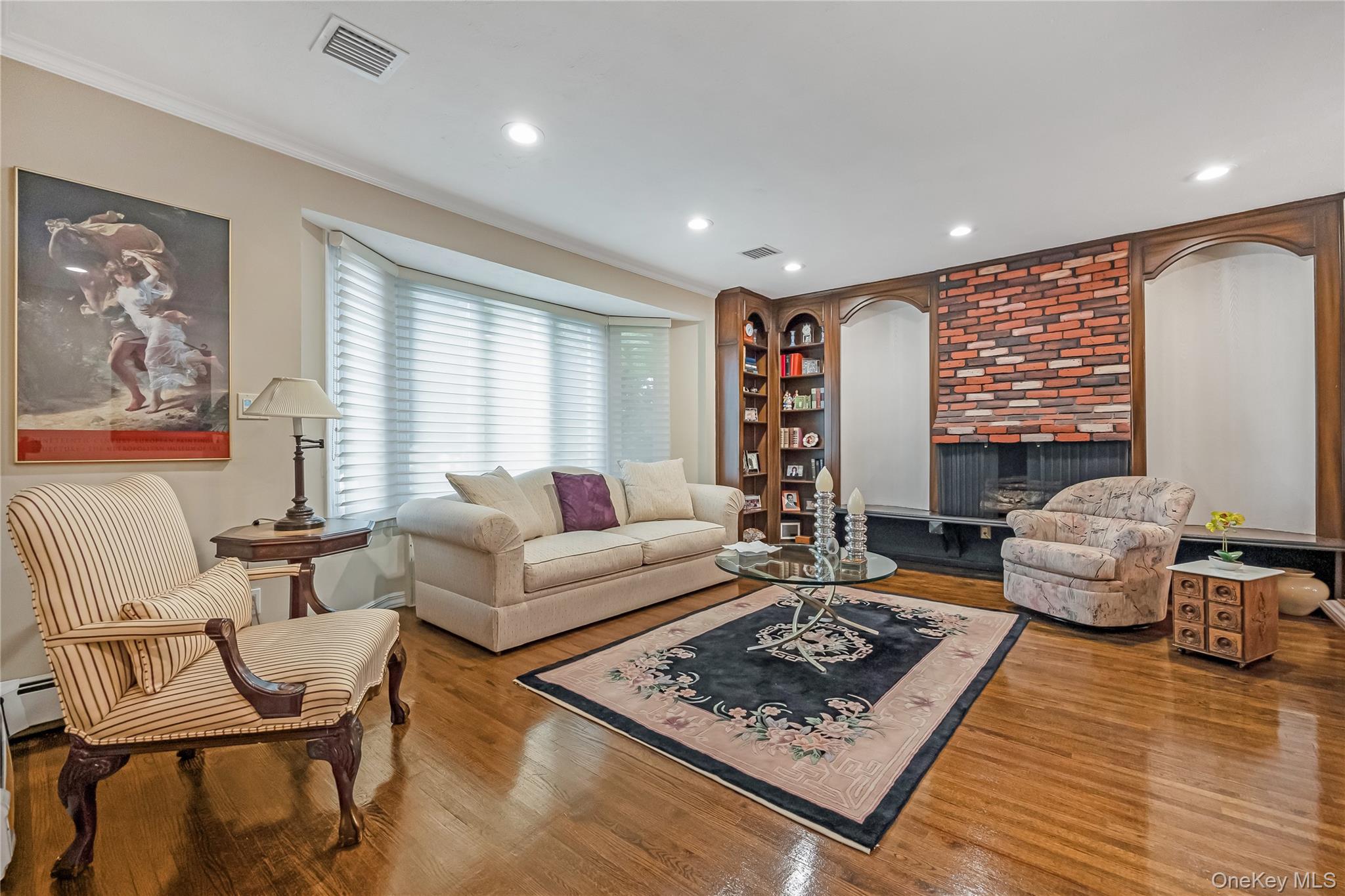 #4 photo, 70 Norman Lane, ナッソー郡 Levittown , NY 11756