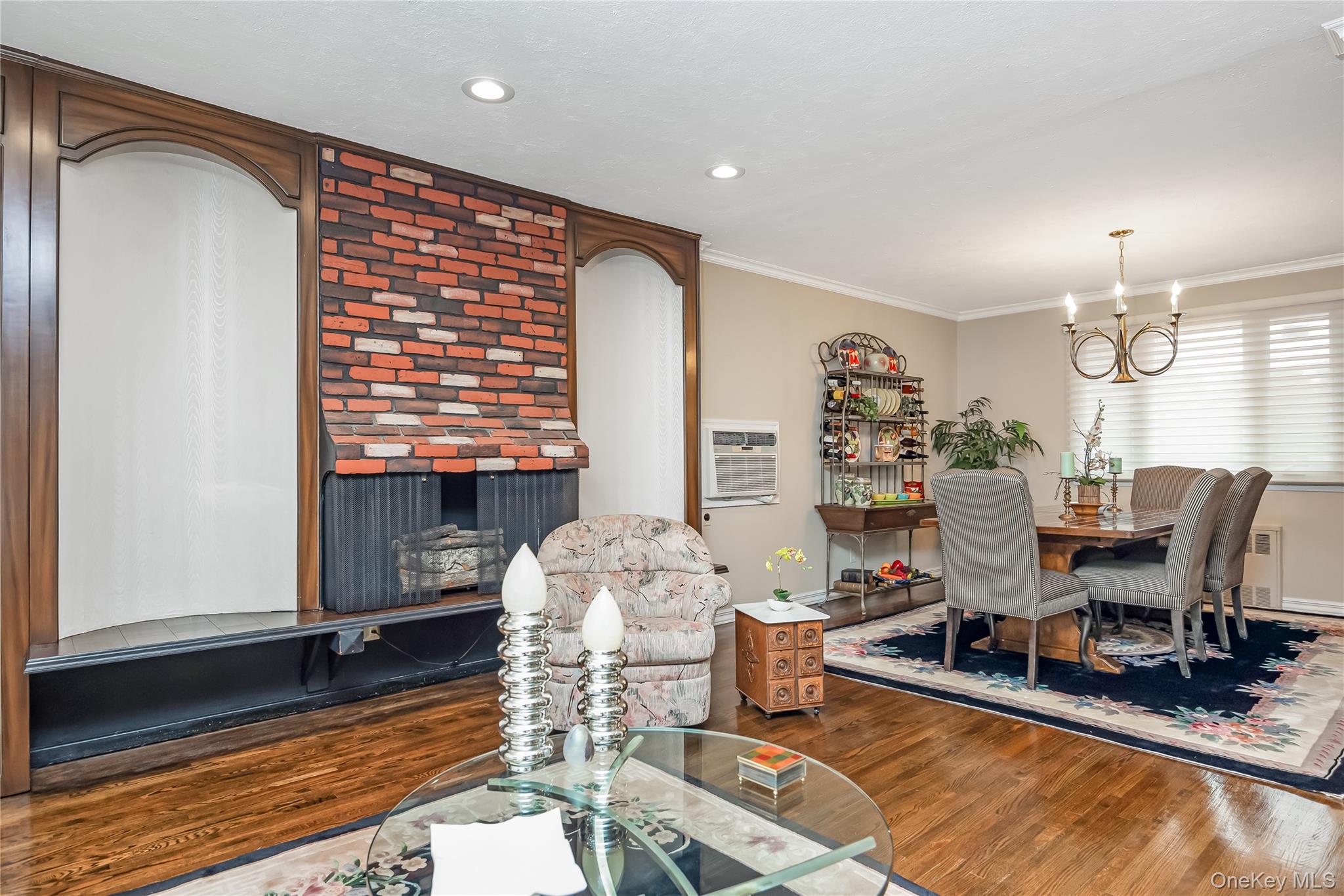 #6 photo, 70 Norman Lane, ナッソー郡 Levittown , NY 11756