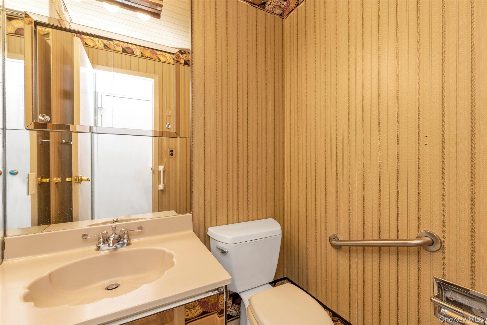 #12 photo, 28 Spring Hollow, ナッソー郡 Roslyn , NY 11576