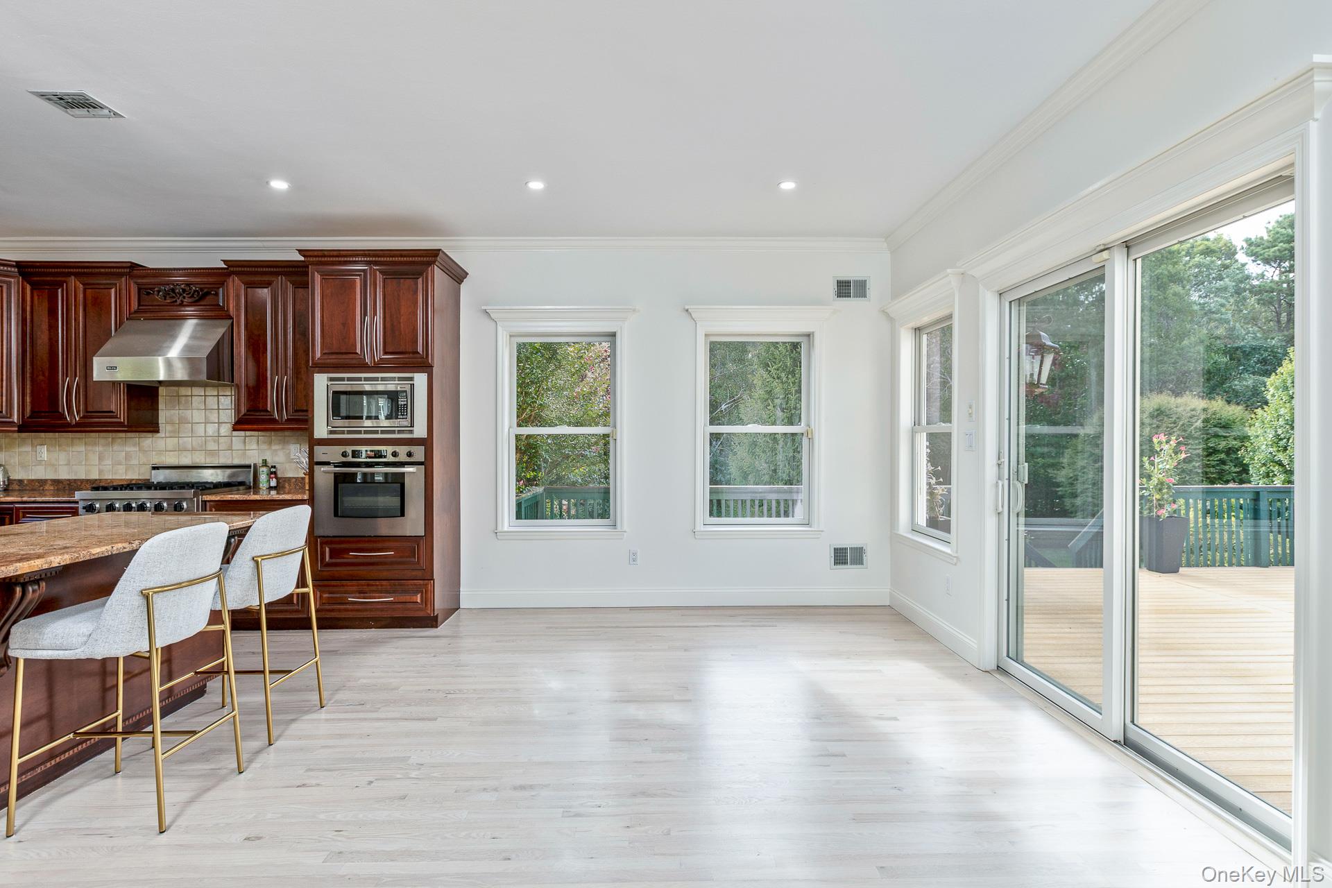 #17 photo, 32 Sycamore Drive, サフォーク郡 East Moriches , NY 11940