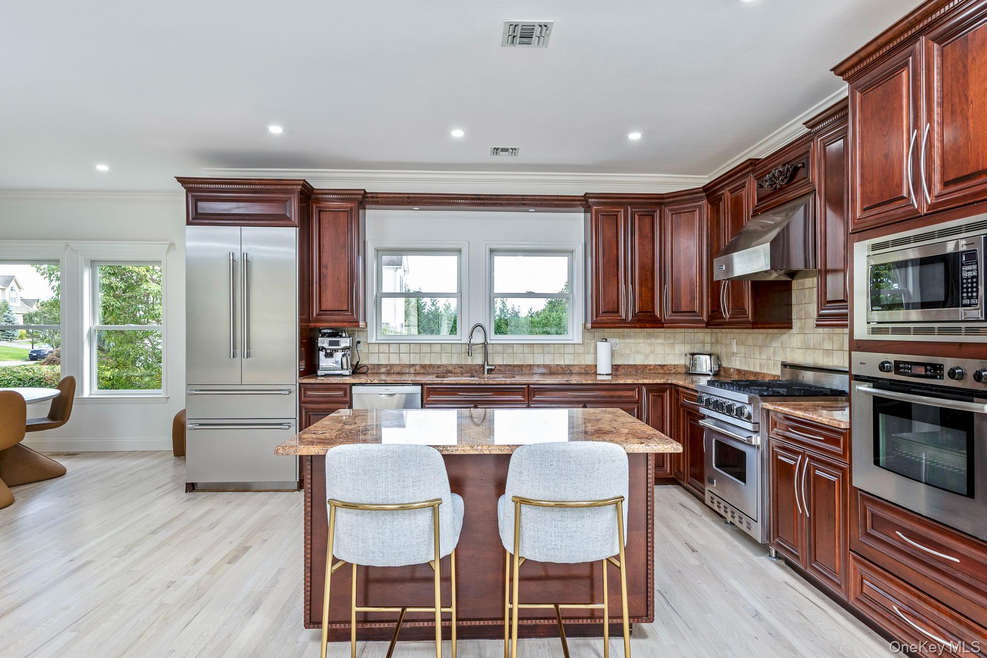 #20 photo, 32 Sycamore Drive, サフォーク郡 East Moriches , NY 11940