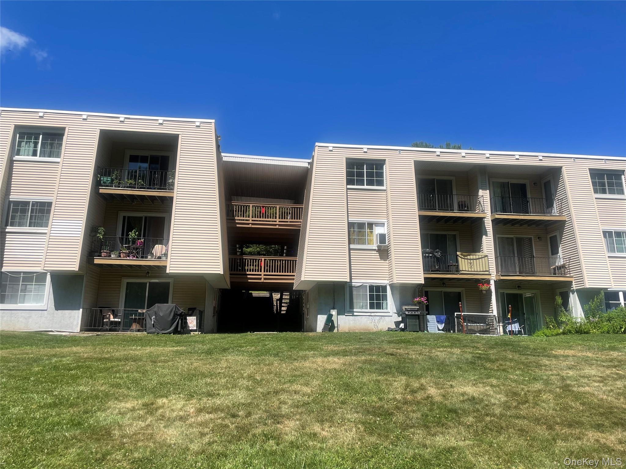 #1 photo, 311 Fox Run Lane, Carmel , NY 10512