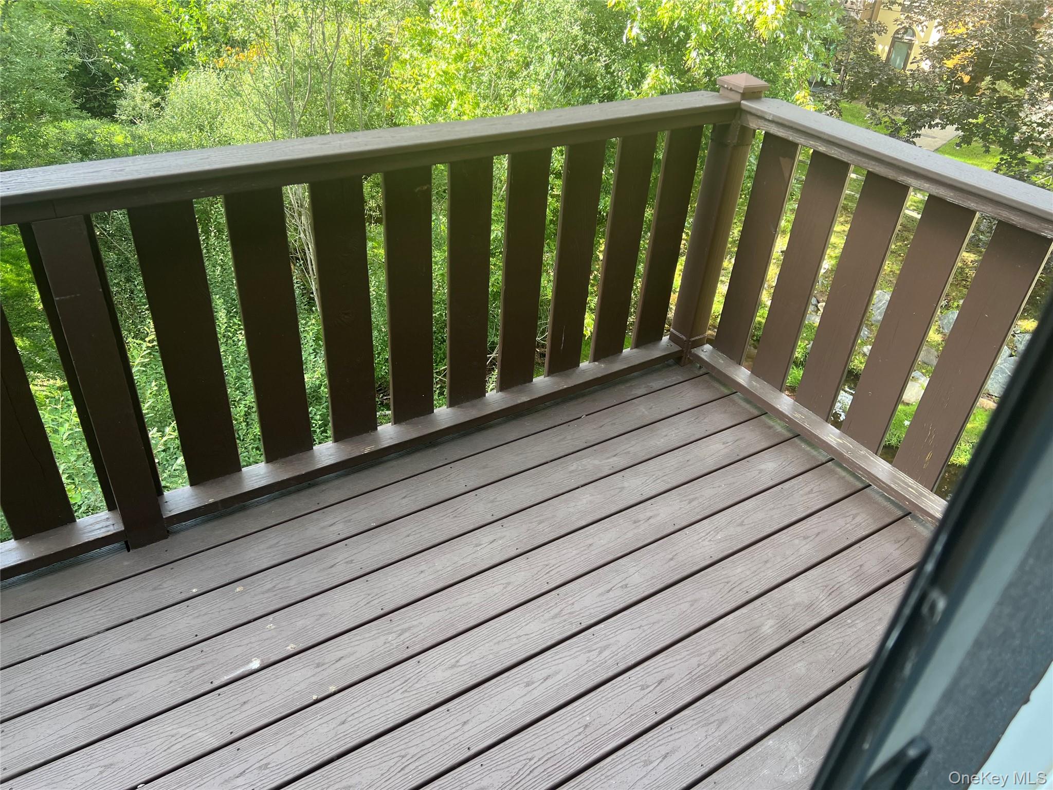 #16 photo, 2 Granada Crescent, White Plains , NY 10603