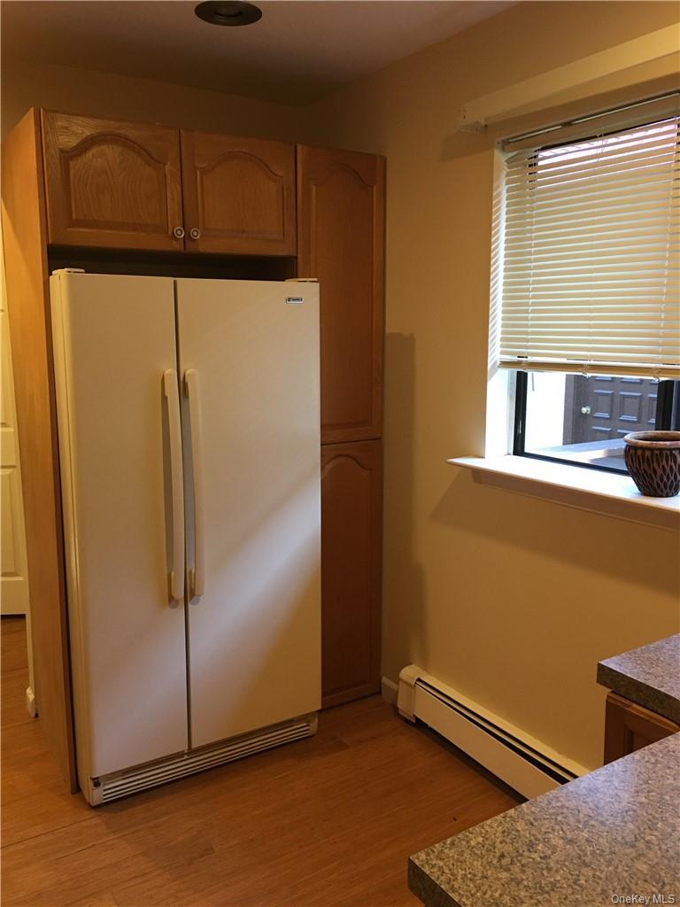 #19 photo, 2 Granada Crescent, White Plains , NY 10603