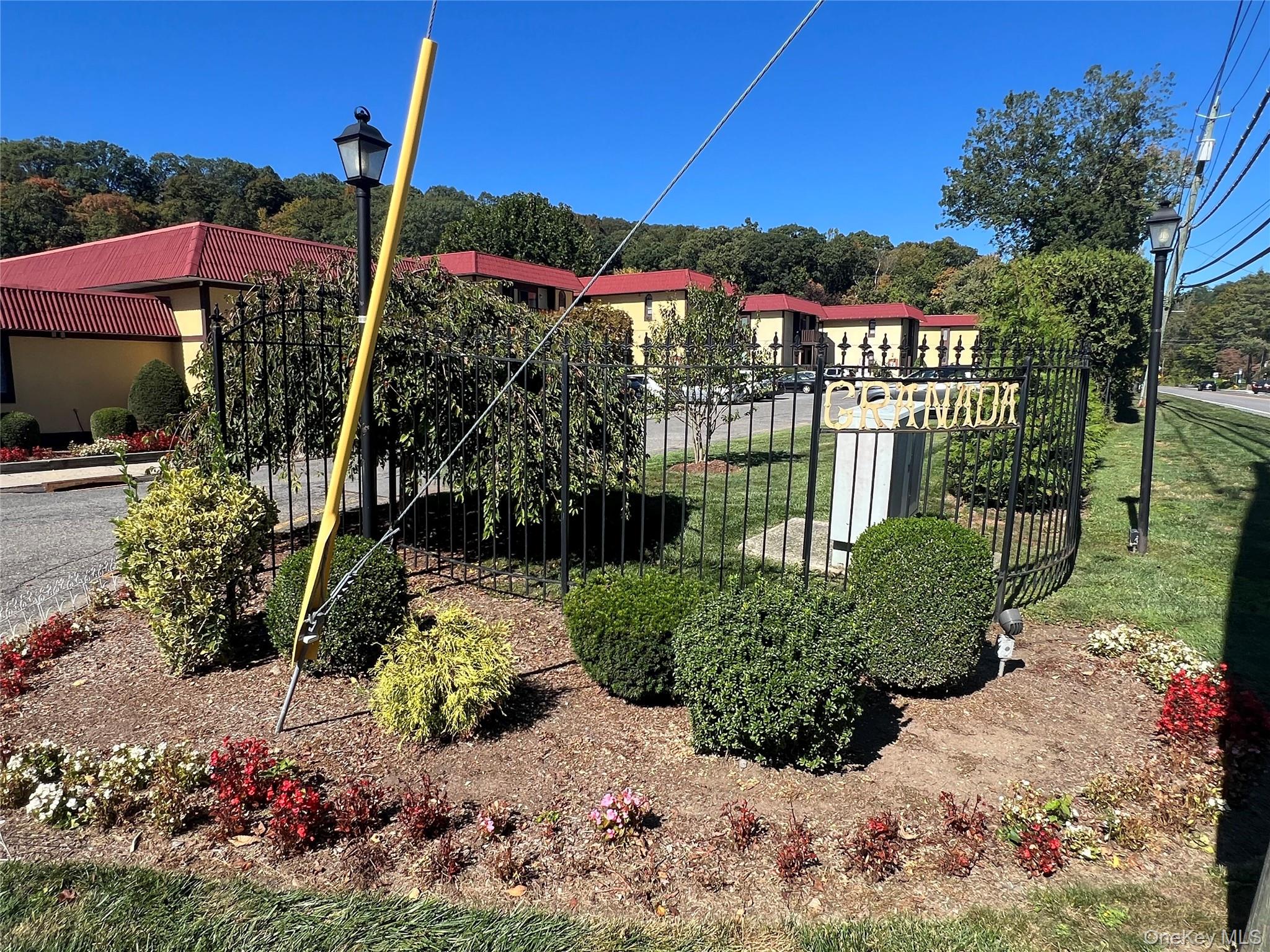 #2 photo, 2 Granada Crescent, White Plains , NY 10603