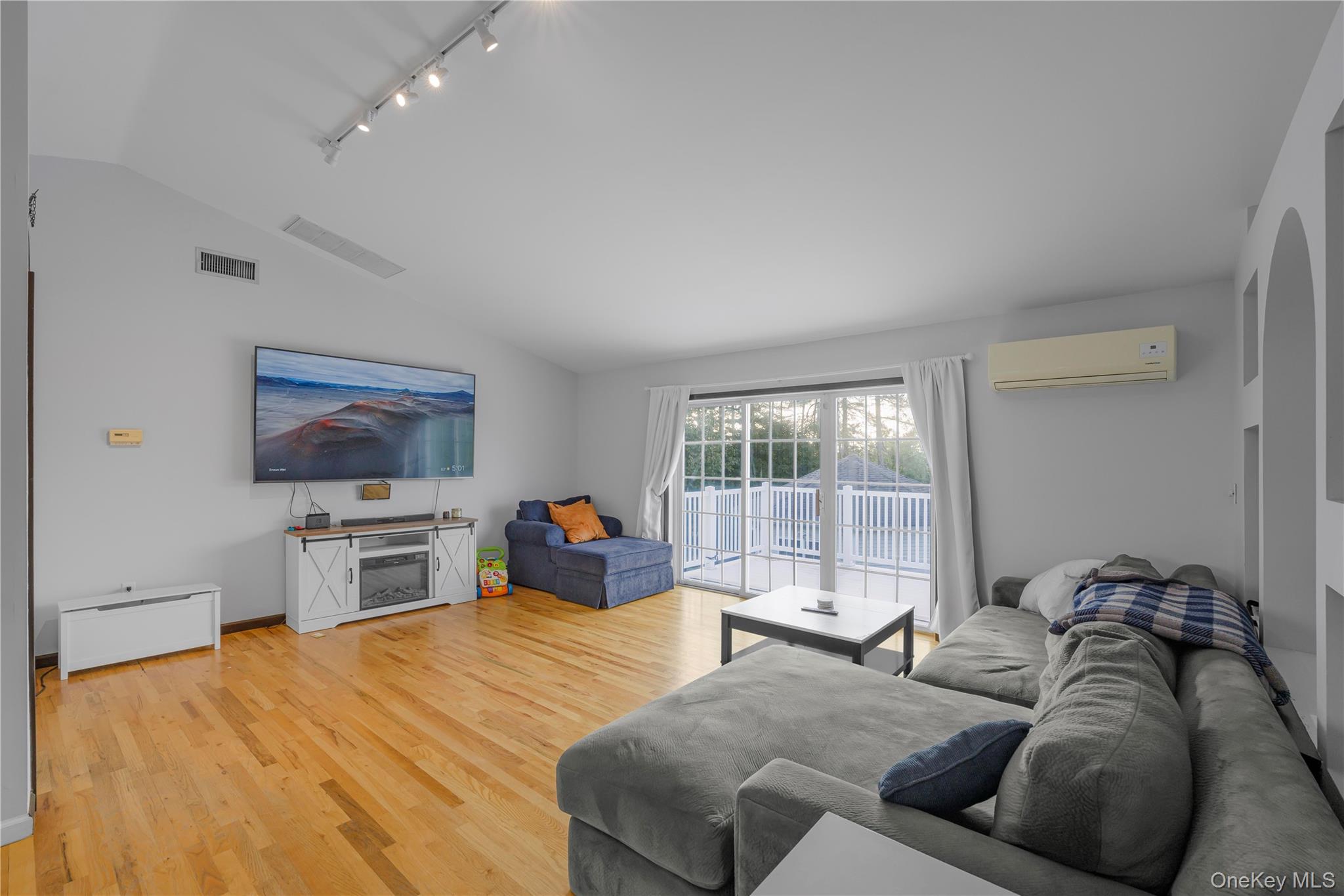 #10 photo, 17 Brendella Court, Wallkill , NY 12589