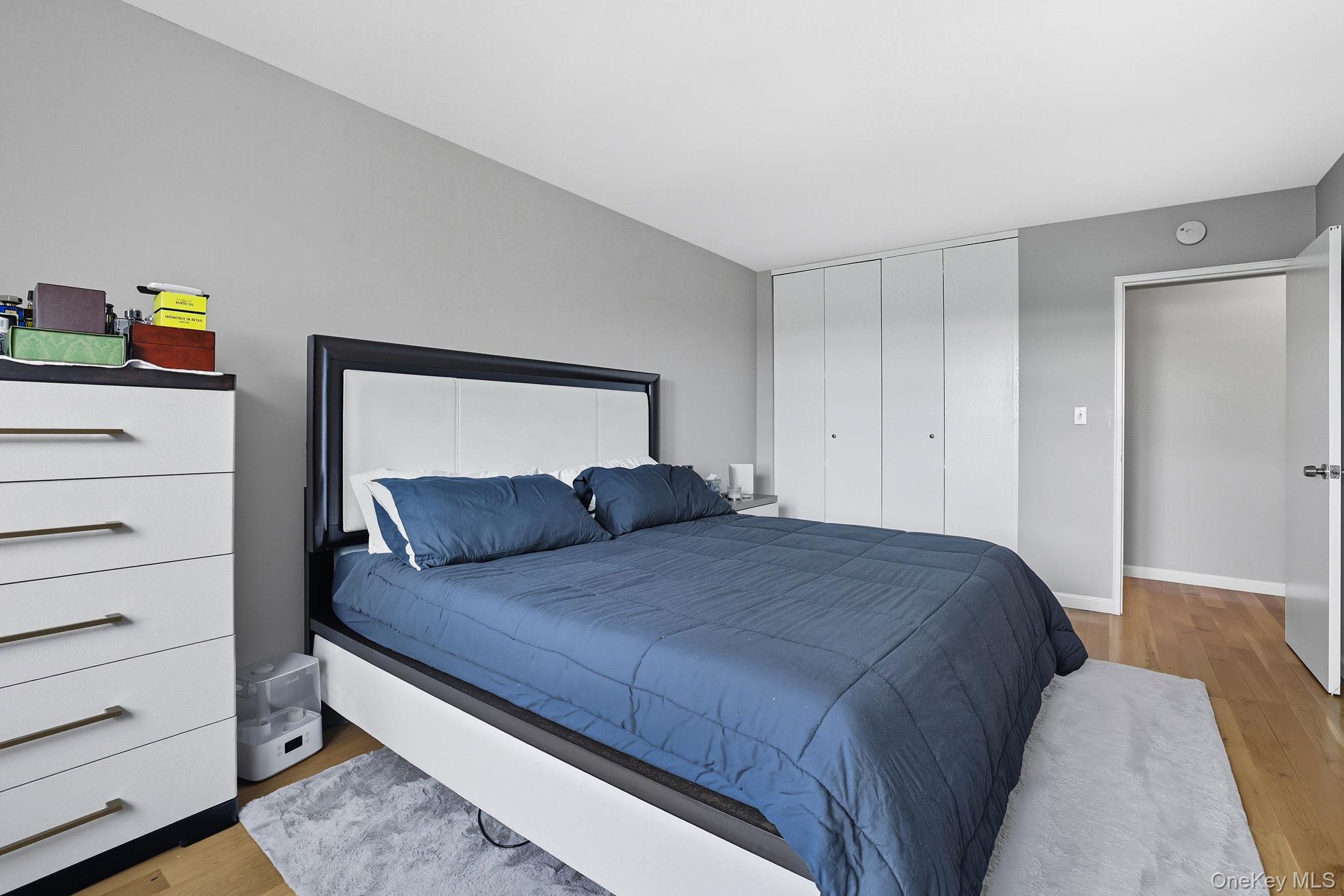 #12 photo, 377 N Broadway, Yonkers , NY 10701