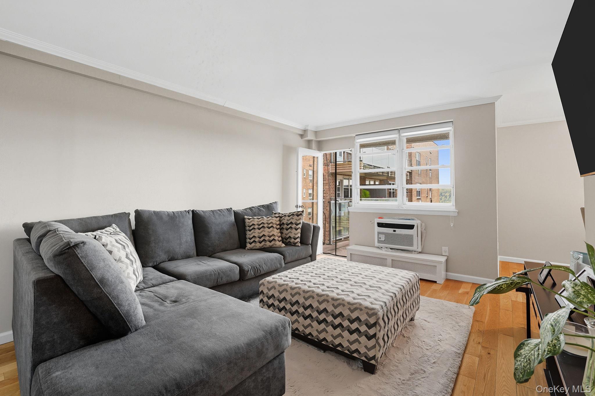 #3 photo, 377 N Broadway, Yonkers , NY 10701