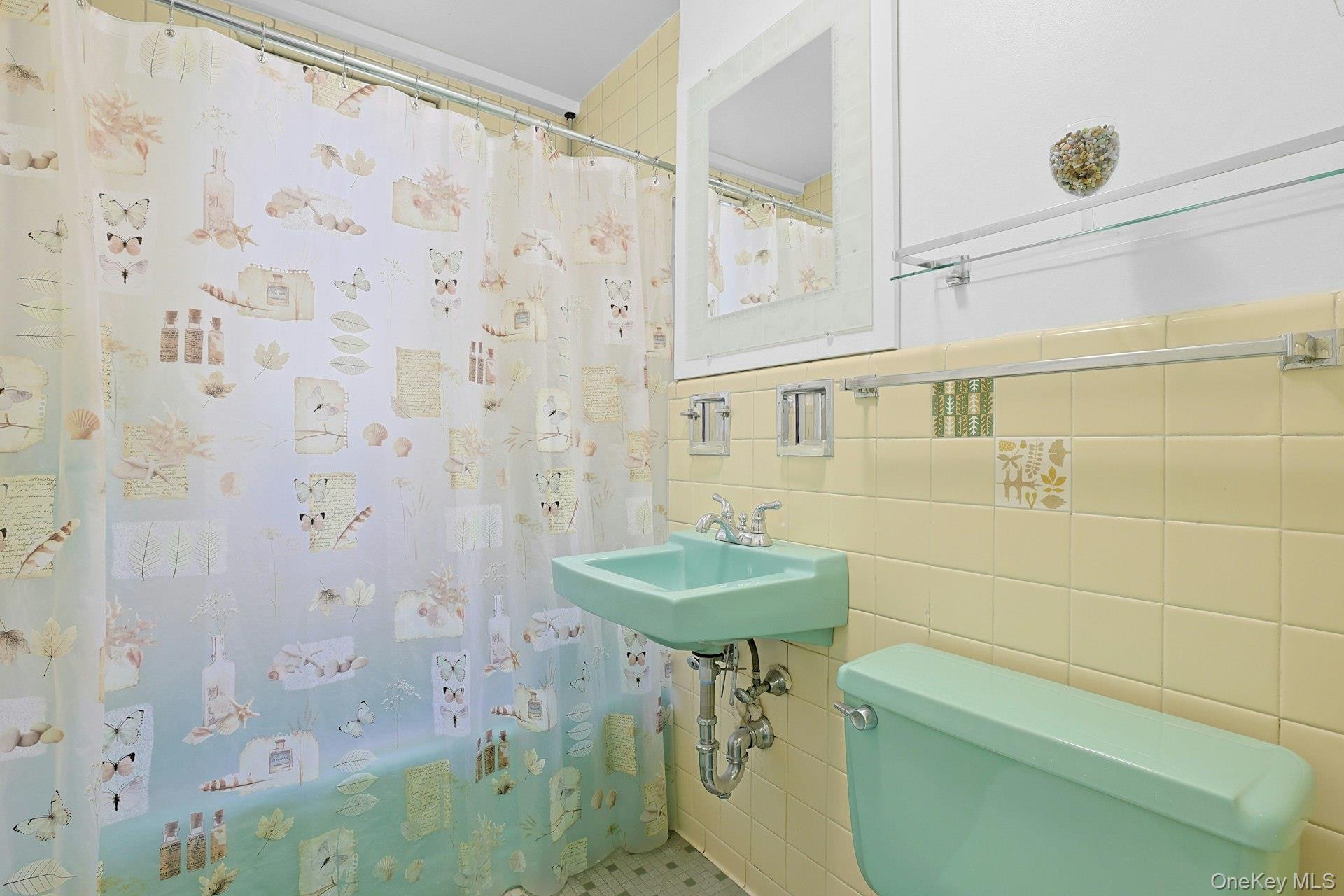 #16 photo, 12 Old Mamaroneck Road, White Plains , NY 10605